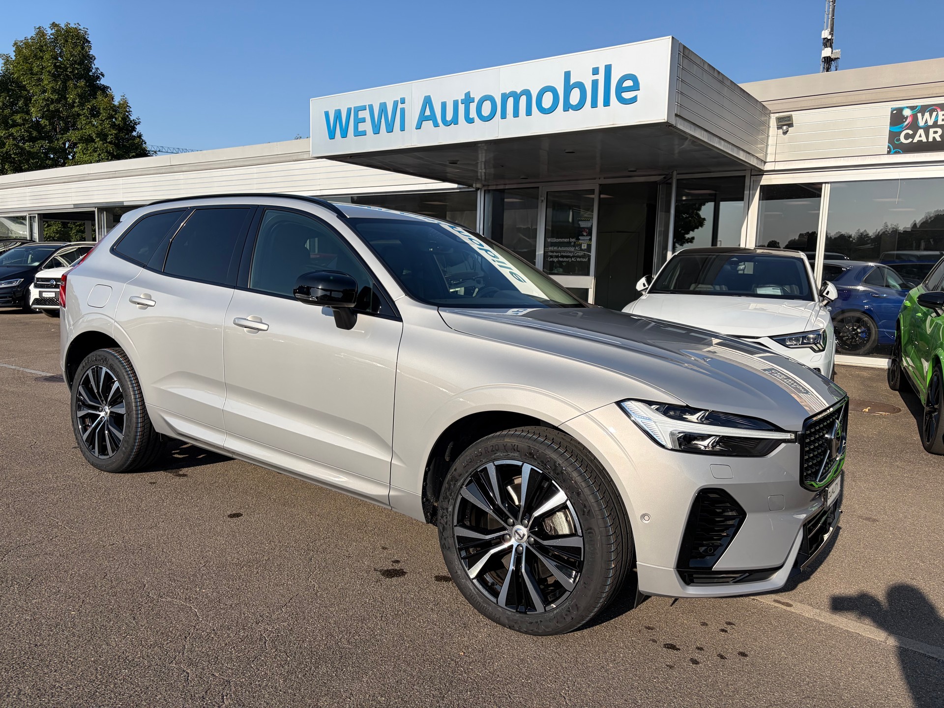 VOLVO XC60 T6 eAWD PluginHybrid Ultimate Dark Geartronic-image-0