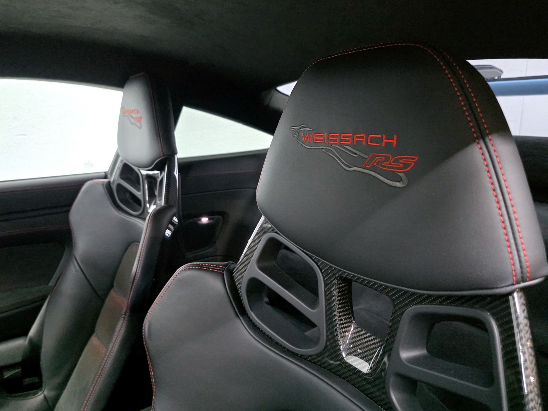 PORSCHE 911 Coupé 4.0 GT3 RS WEISSACH-image-16