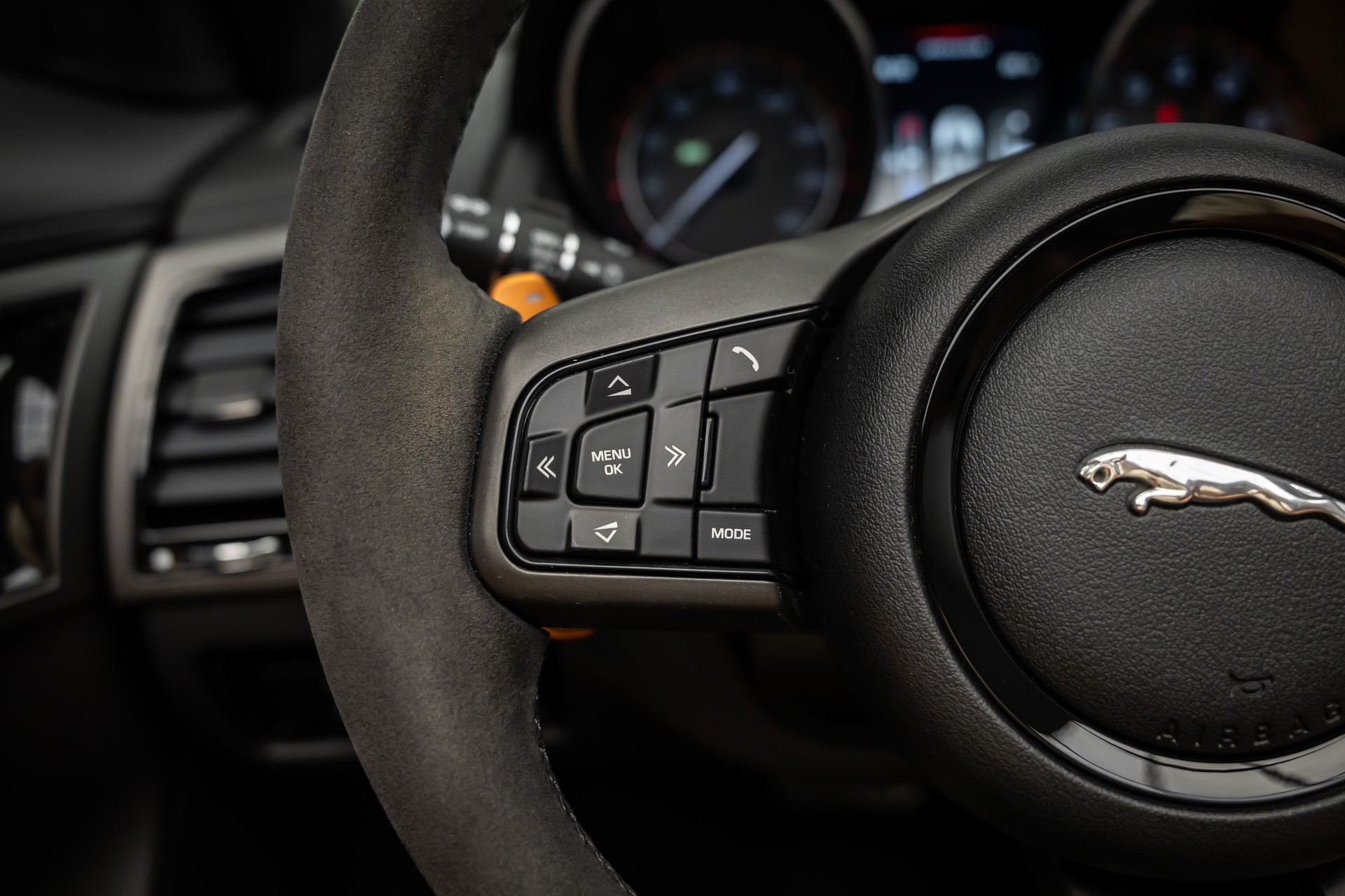 JAGUAR F-Type Convertible S 5.0 V8 S/C * PERFORMANCE-PAKET * LEASING AB 396.- *-image-18