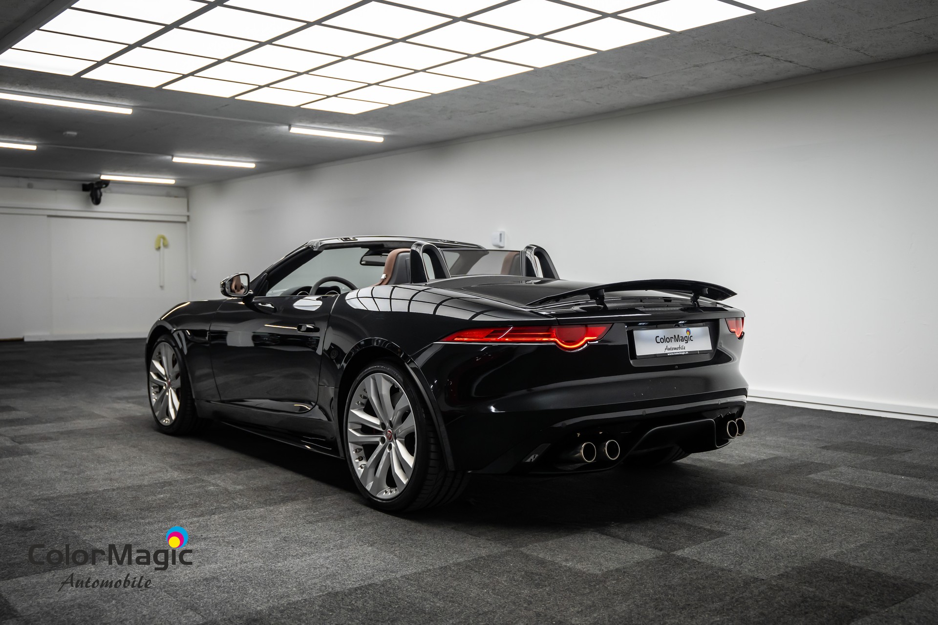 JAGUAR F-Type Convertible S 5.0 V8 S/C * PERFORMANCE-PAKET * LEASING AB 396.- *-showroom-element-3