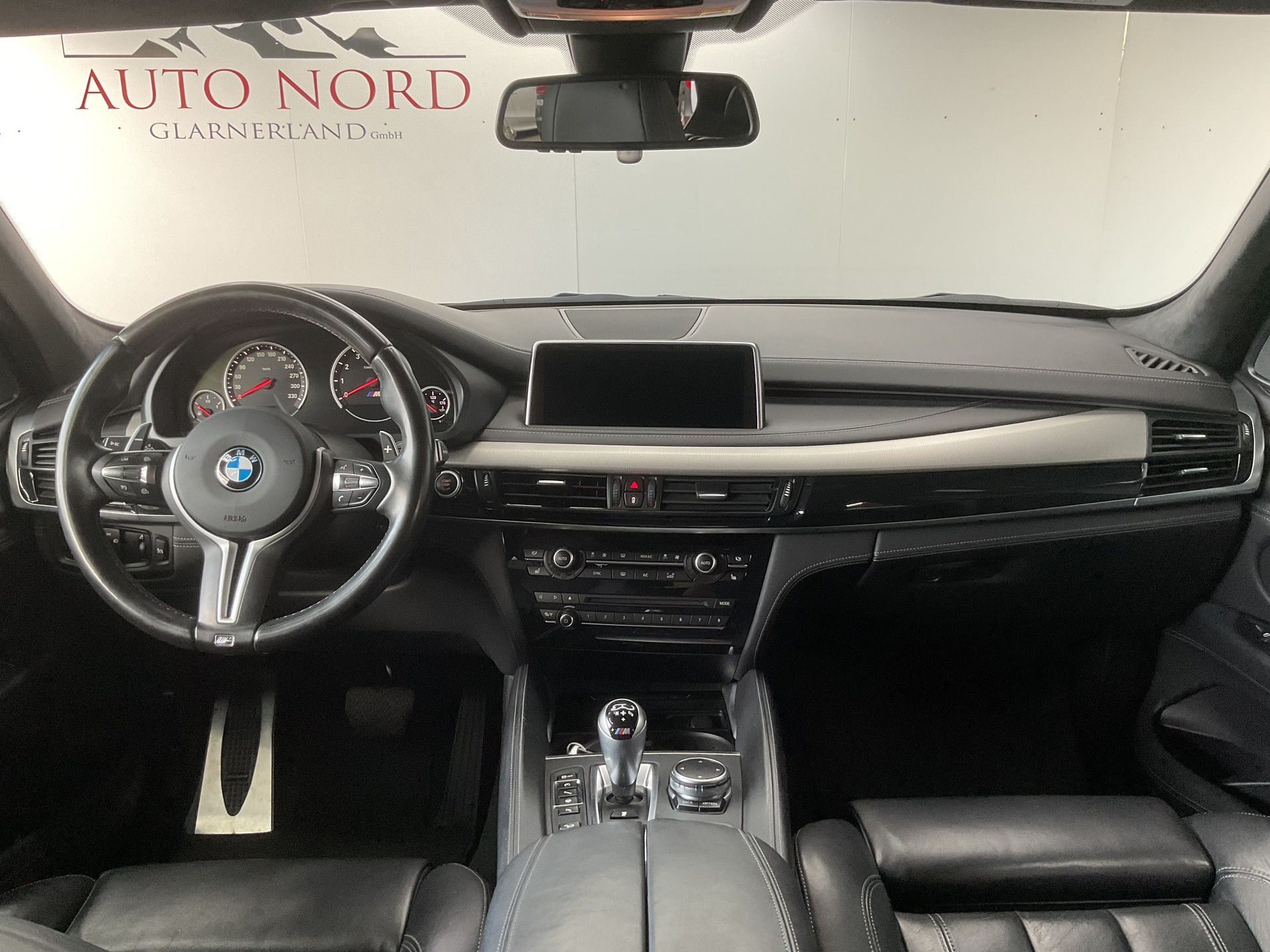BMW X5M Steptronic-image-10