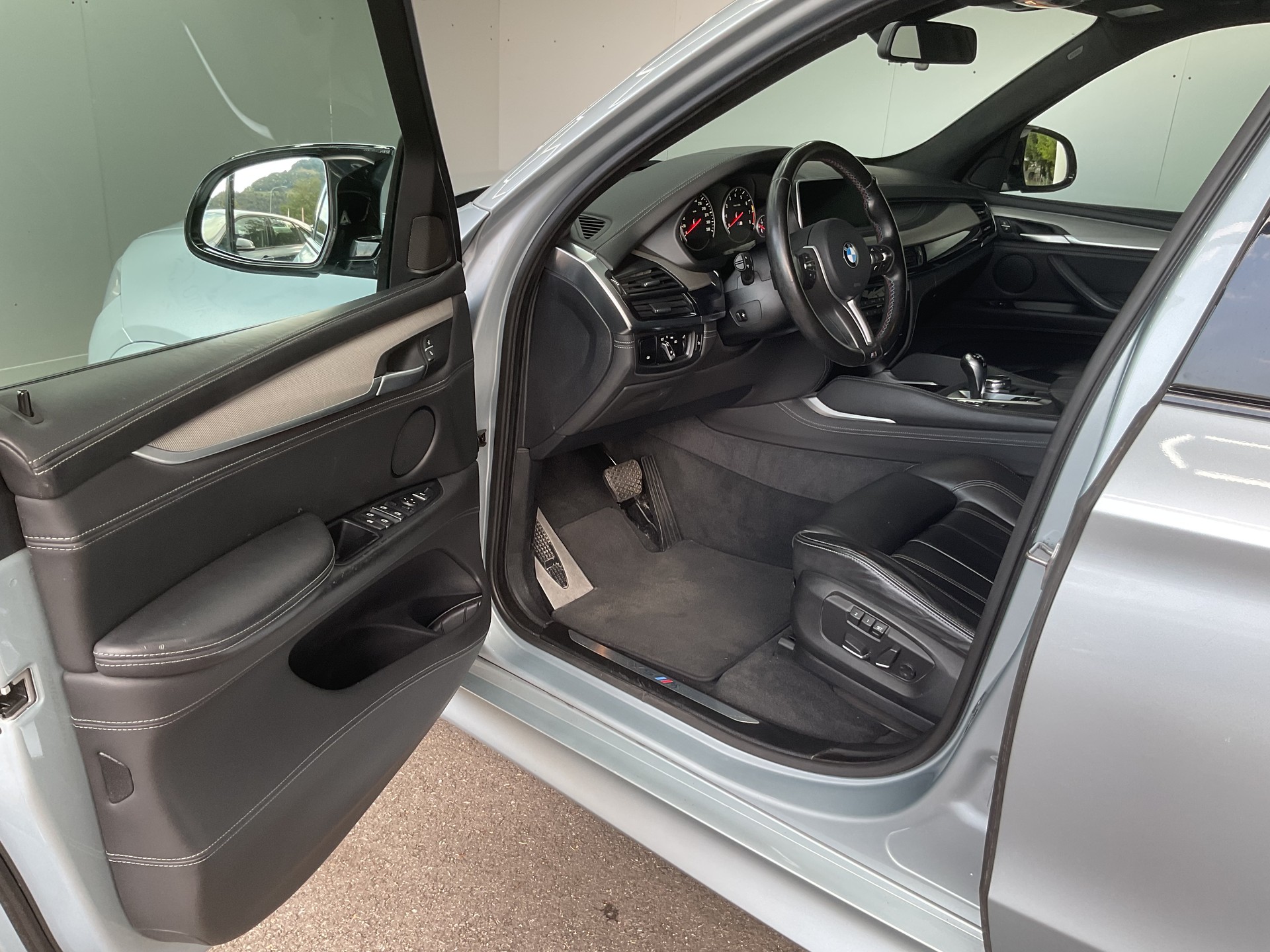 BMW X5M Steptronic-image-6