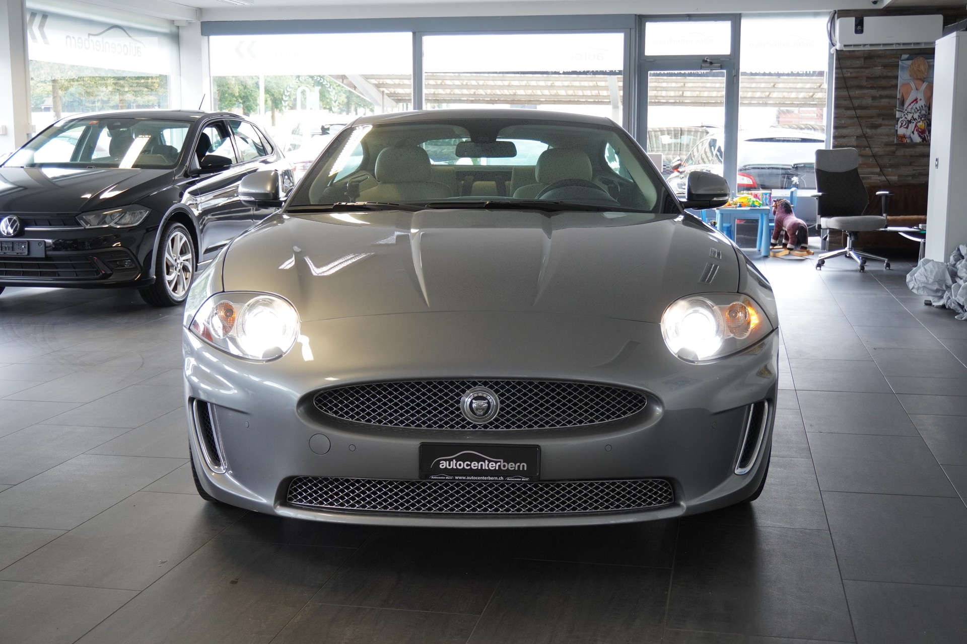 JAGUAR XK 5.0 V8 Automatic-image-1