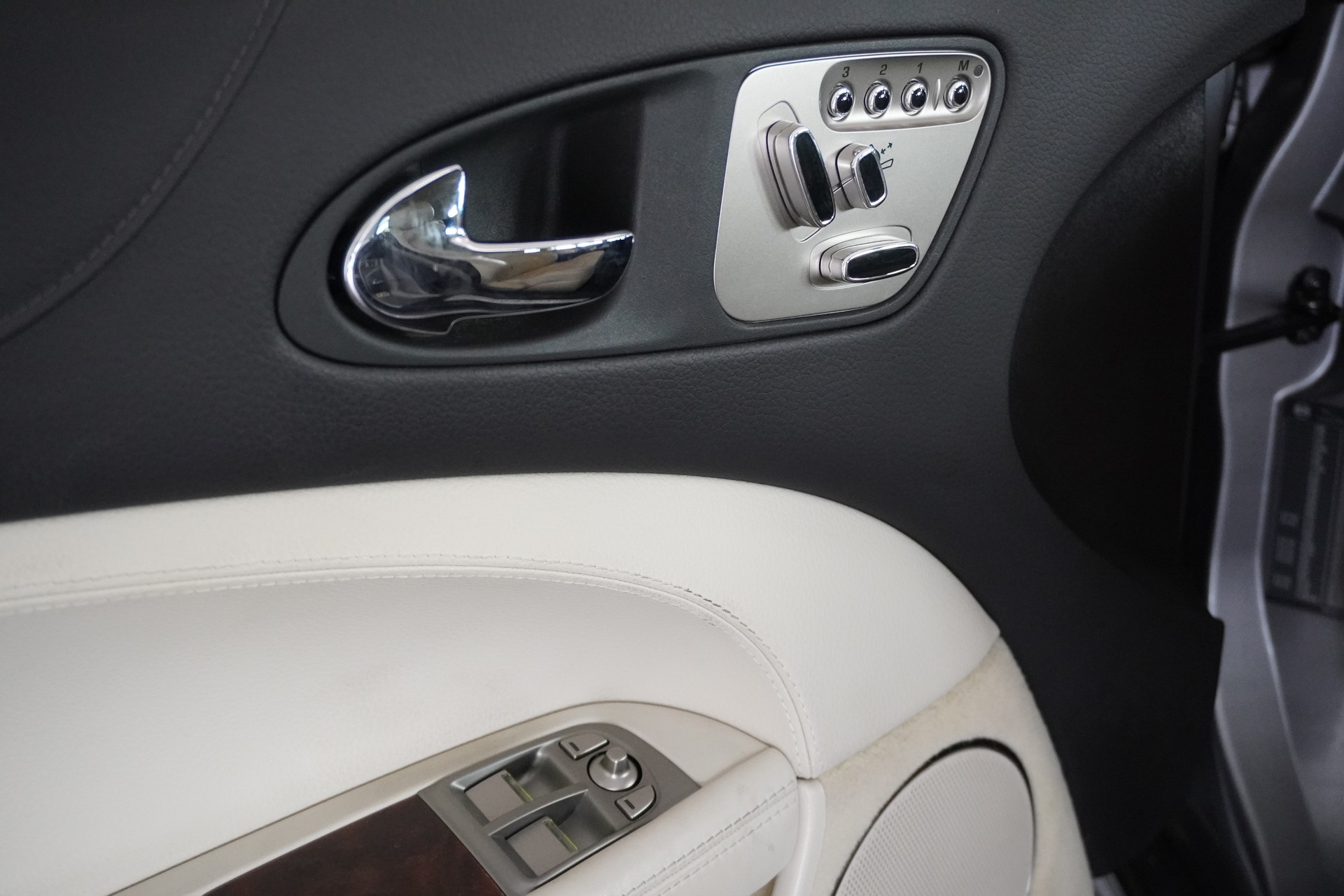 JAGUAR XK 5.0 V8 Automatic-image-7