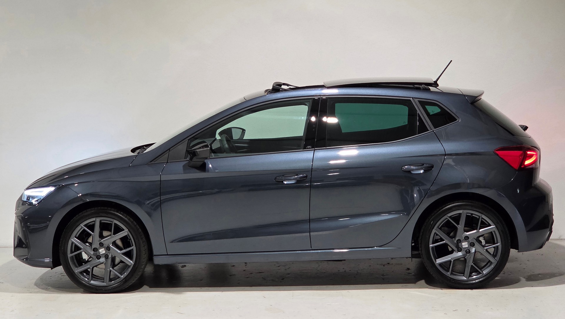 SEAT Ibiza 1.5 EcoTSI FR DSG-image-1