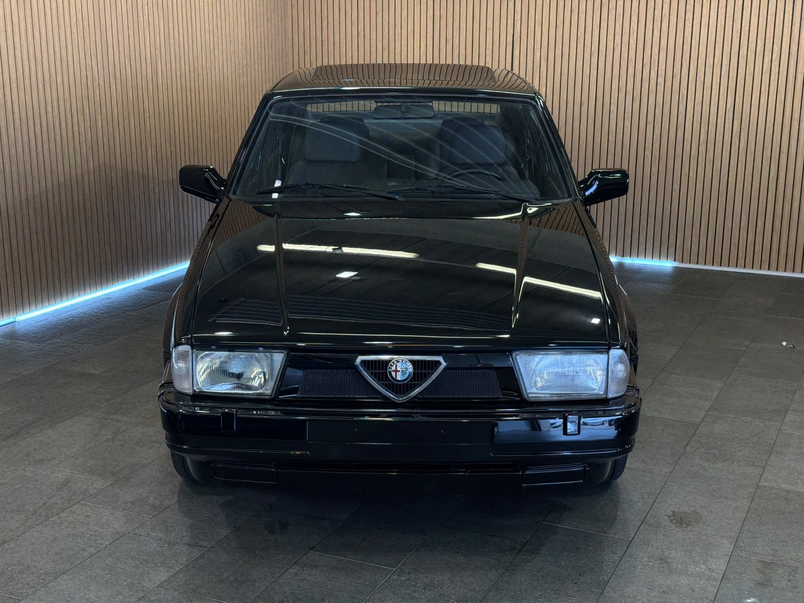 ALFA ROMEO 75 3.0 Q.Verde-image-1