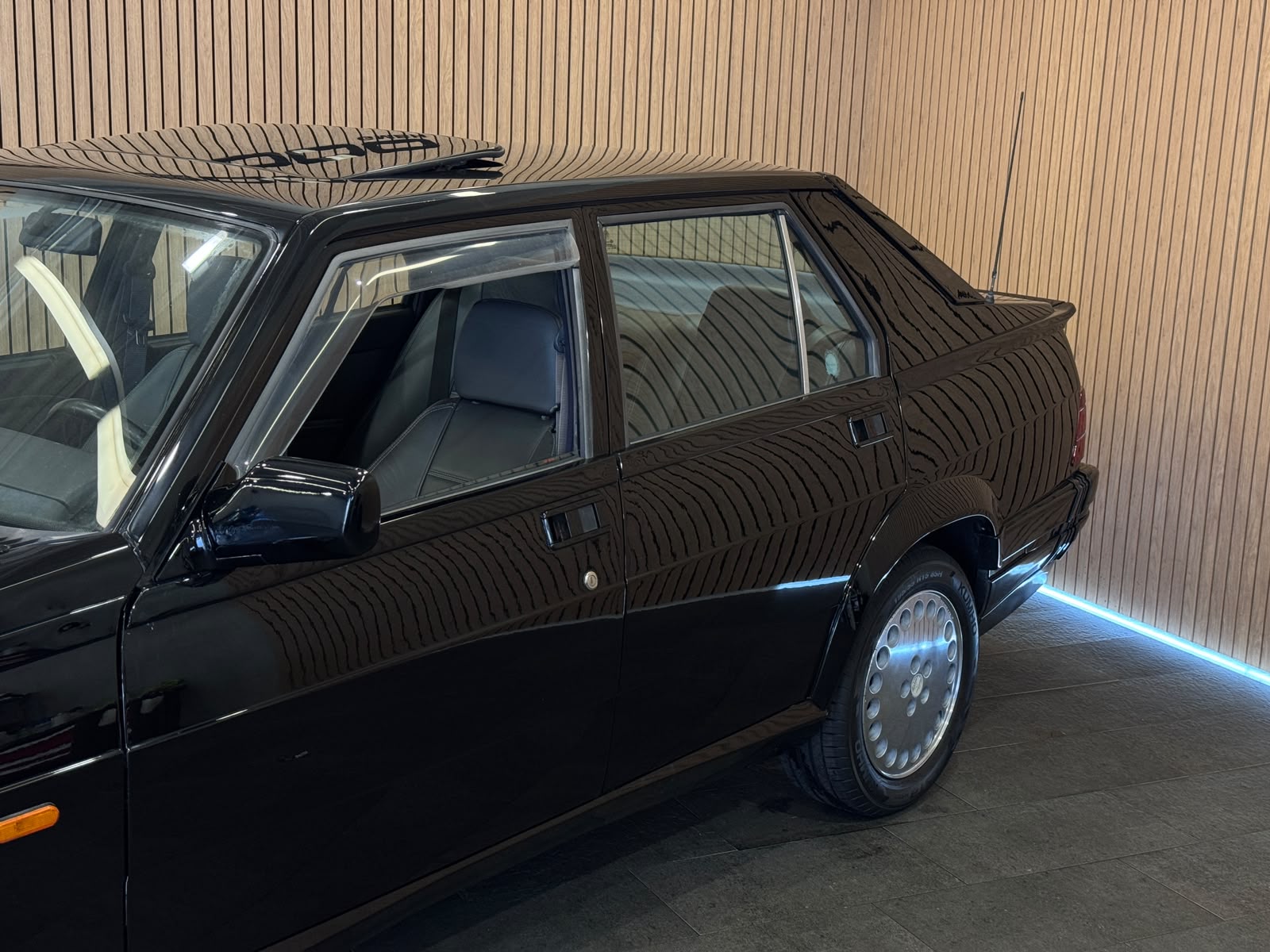 ALFA ROMEO 75 3.0 Q.Verde-image-3