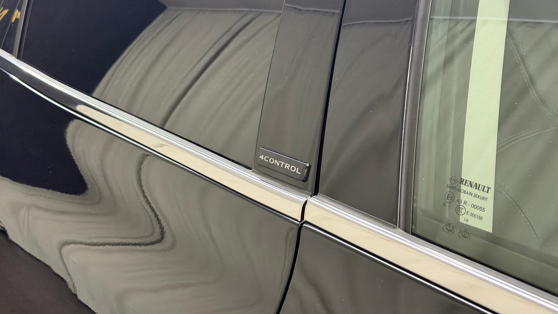 RENAULT Talisman Grandtour 1.8 TCe Initiale EDC-image-16