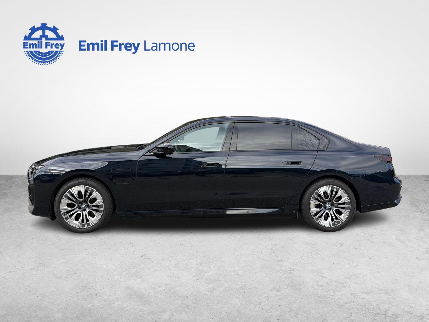 BMW M760e xDrive-image-1