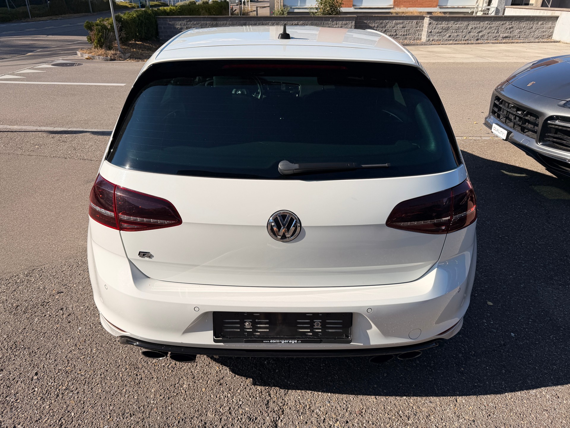 VW Golf 2.0 TSI R 4Motion DSG-image-3