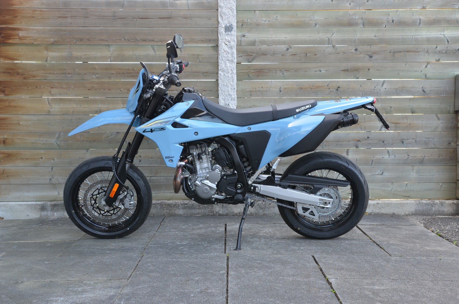 SUZUKI DR-Z 400SM-showroom-element-3