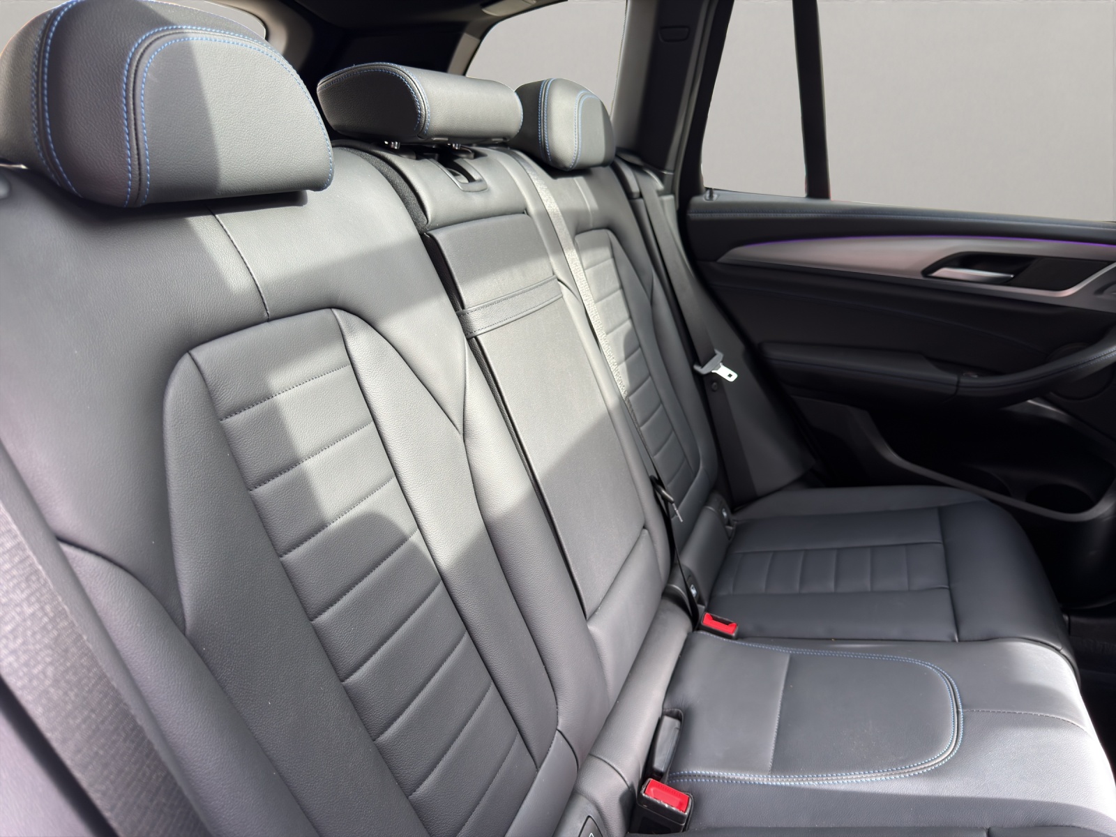 BMW iX3 E-Motor Impressive *Facelift*-image-14