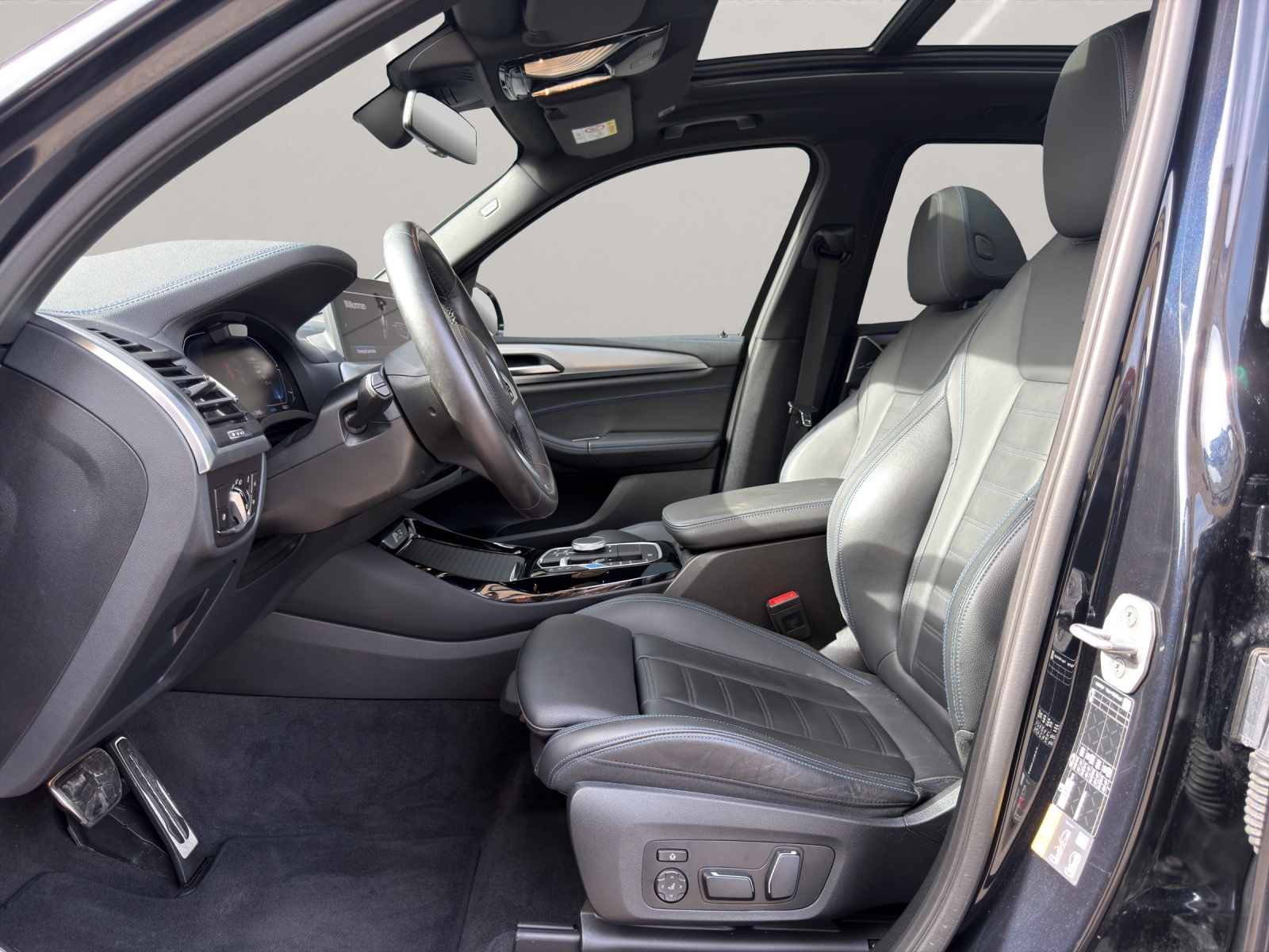 BMW iX3 E-Motor Impressive *Facelift*-image-7