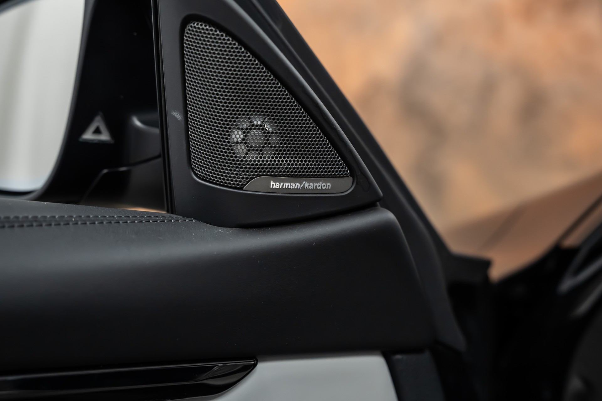 BMW M4 Coupé DKG *CH-Fahrzeug*M-Performance*Carbon*Panorama*Head-Up*-image-22