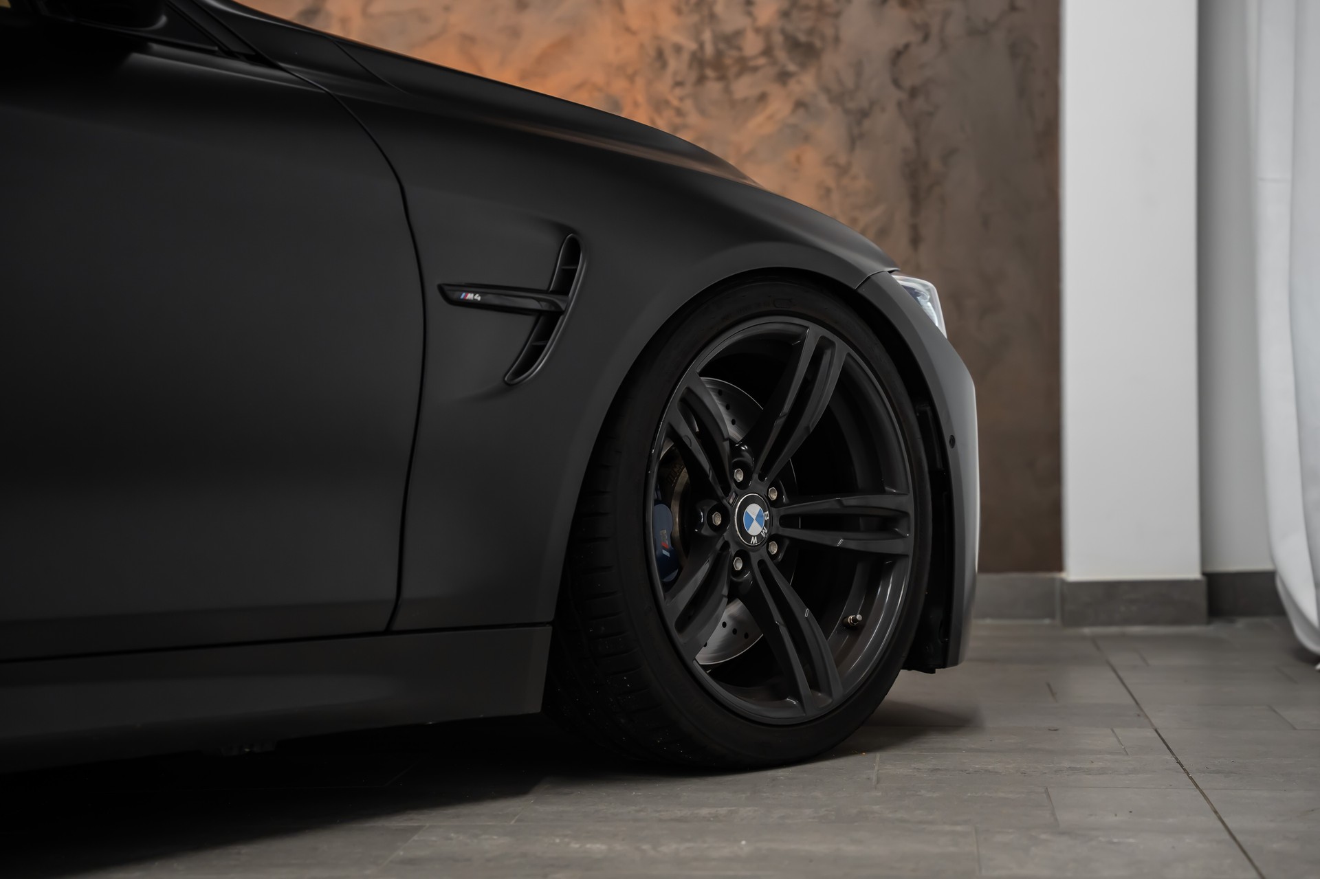 BMW M4 Coupé DKG *CH-Fahrzeug*M-Performance*Carbon*Panorama*Head-Up*-image-11