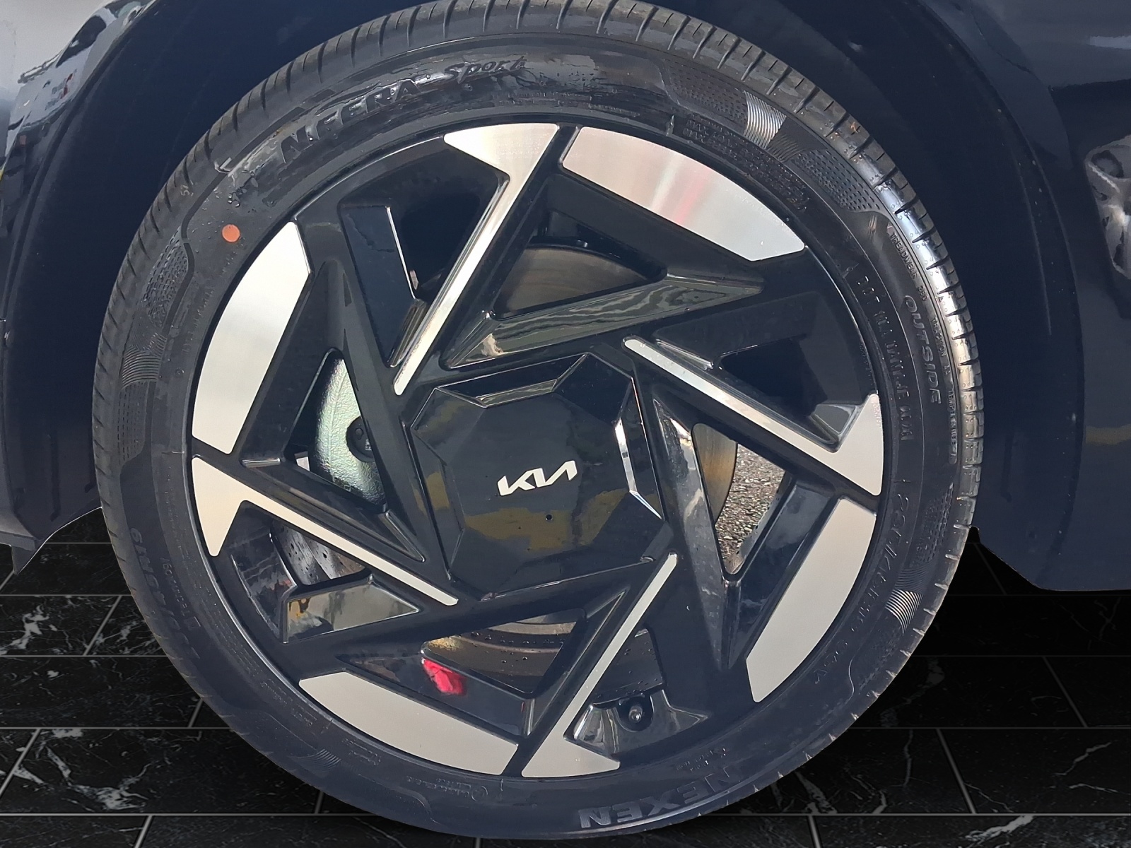 KIA Seltos 1.6 T-GDi GT-Line-image-10