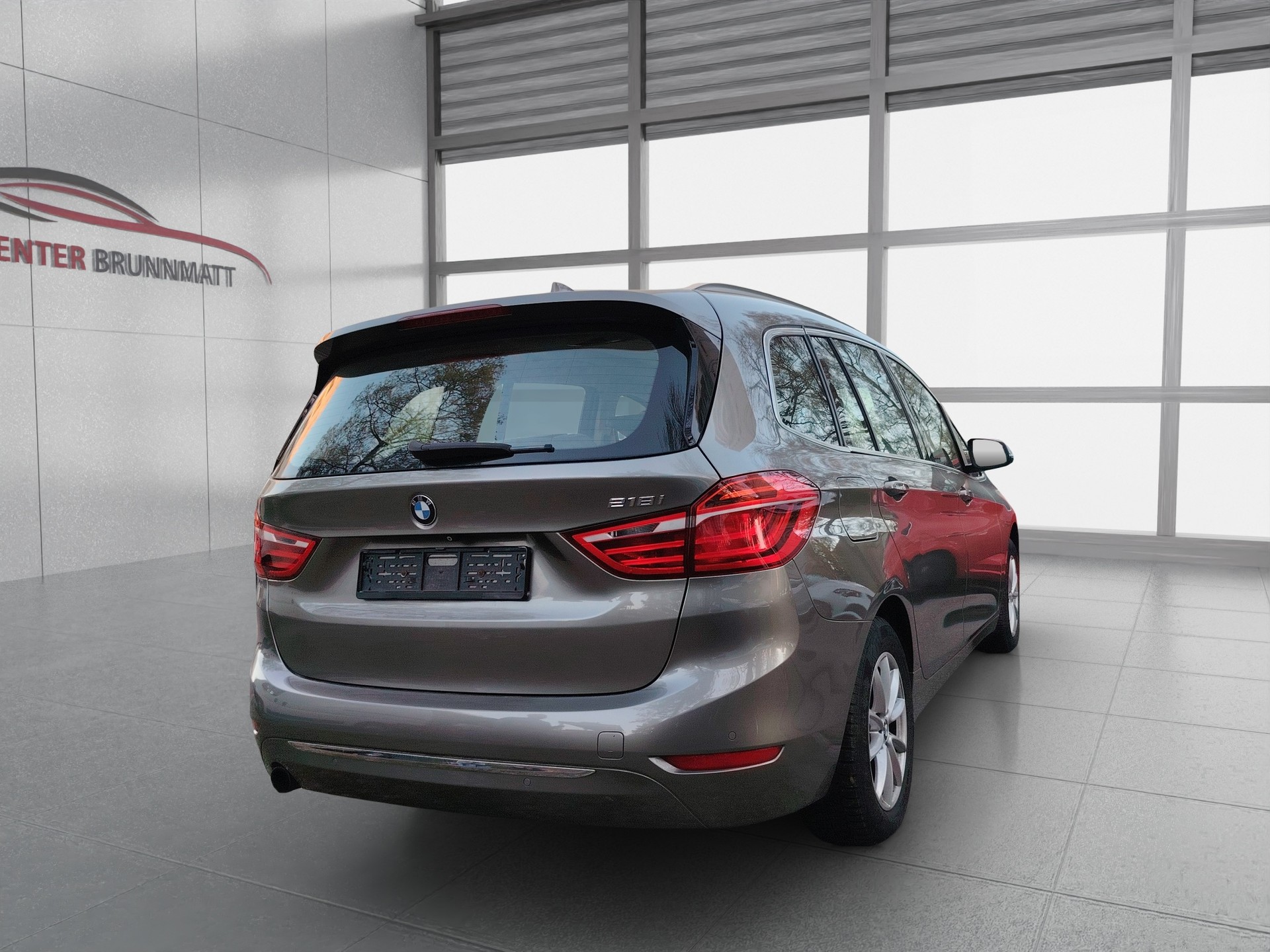 BMW 218i Gran Tourer Sport Line Steptronic-image-4