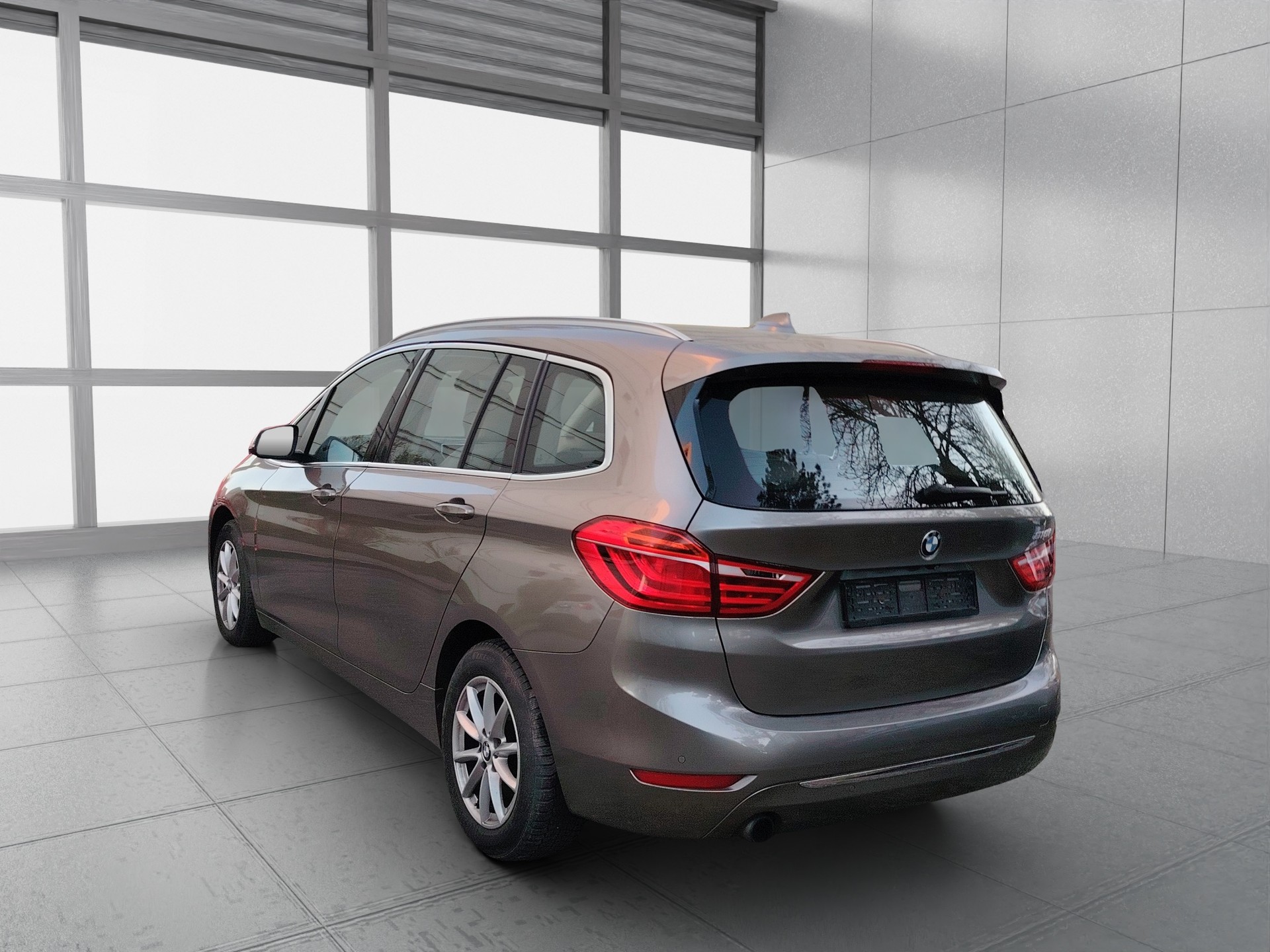 BMW 218i Gran Tourer Sport Line Steptronic-image-3