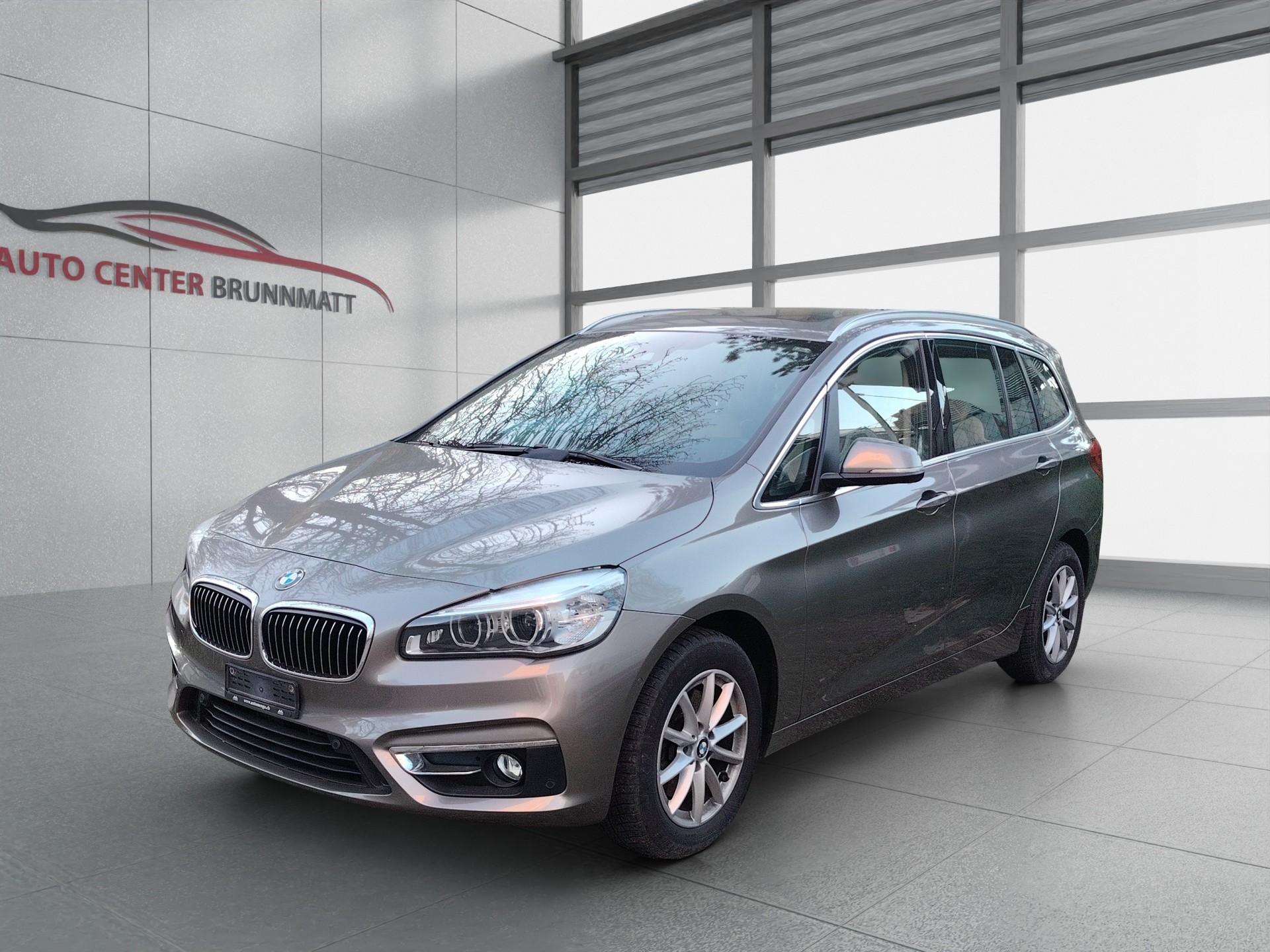 BMW 218i Gran Tourer Sport Line Steptronic-image-0