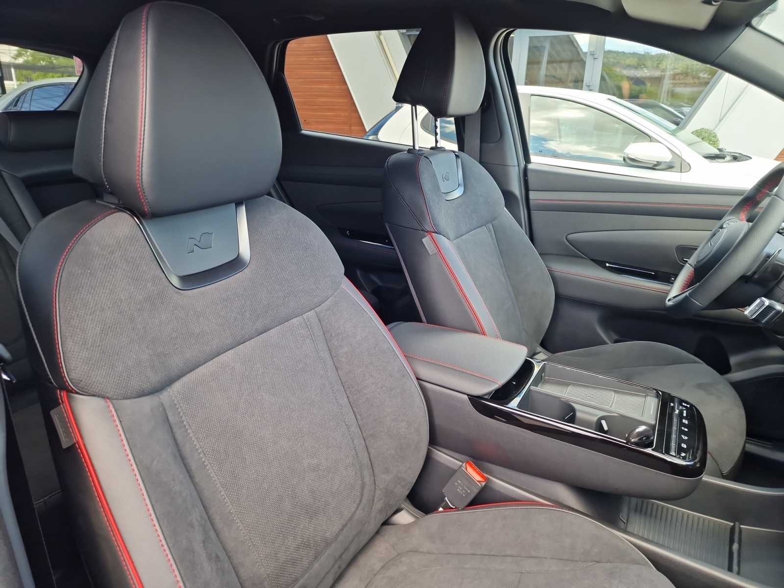 HYUNDAI Tucson 1.6 T-GDI N-Line 4x4 180PS Dark Green Edition-image-18