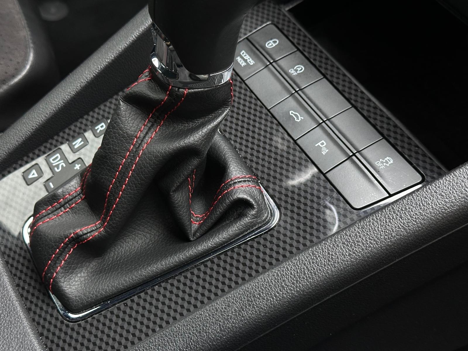 SKODA Octavia Combi 2.0 TSI RS DSG-image-21