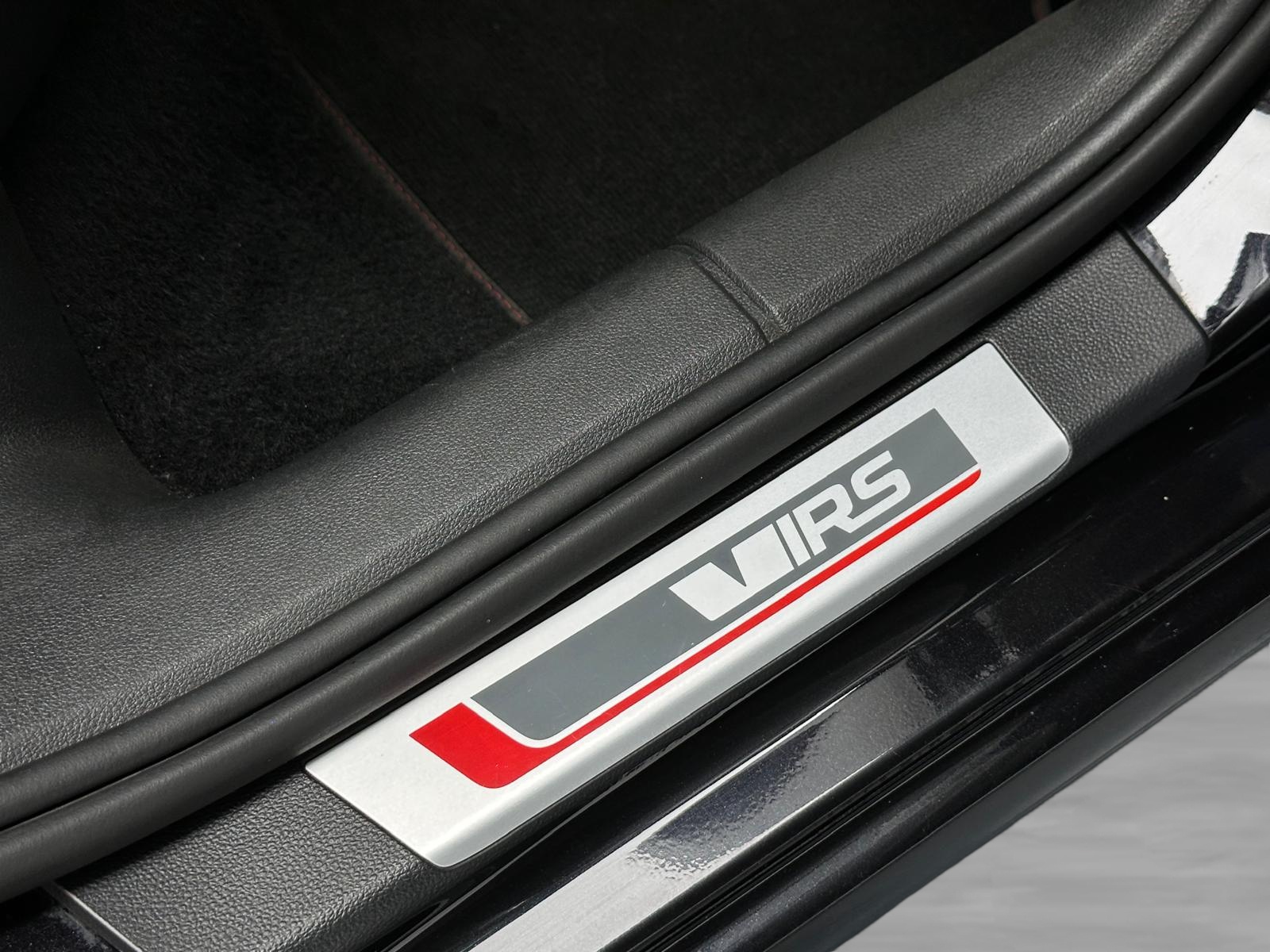 SKODA Octavia Combi 2.0 TSI RS DSG-image-22