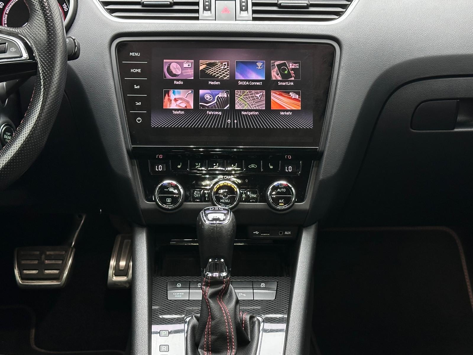 SKODA Octavia Combi 2.0 TSI RS DSG-image-18