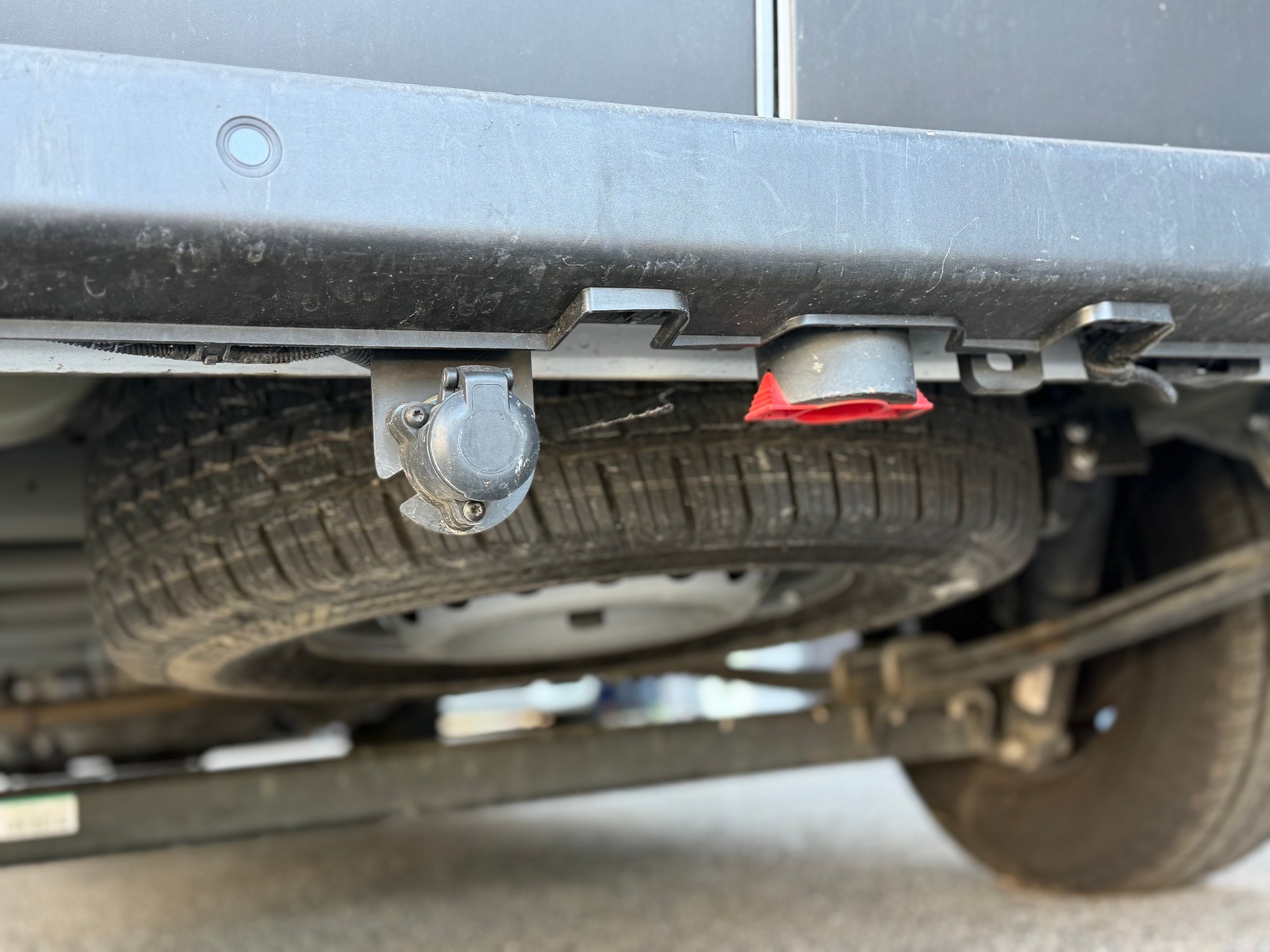 PEUGEOT Boxer 2.2 HDI 335 L2H2 verglast EAT8-image-8