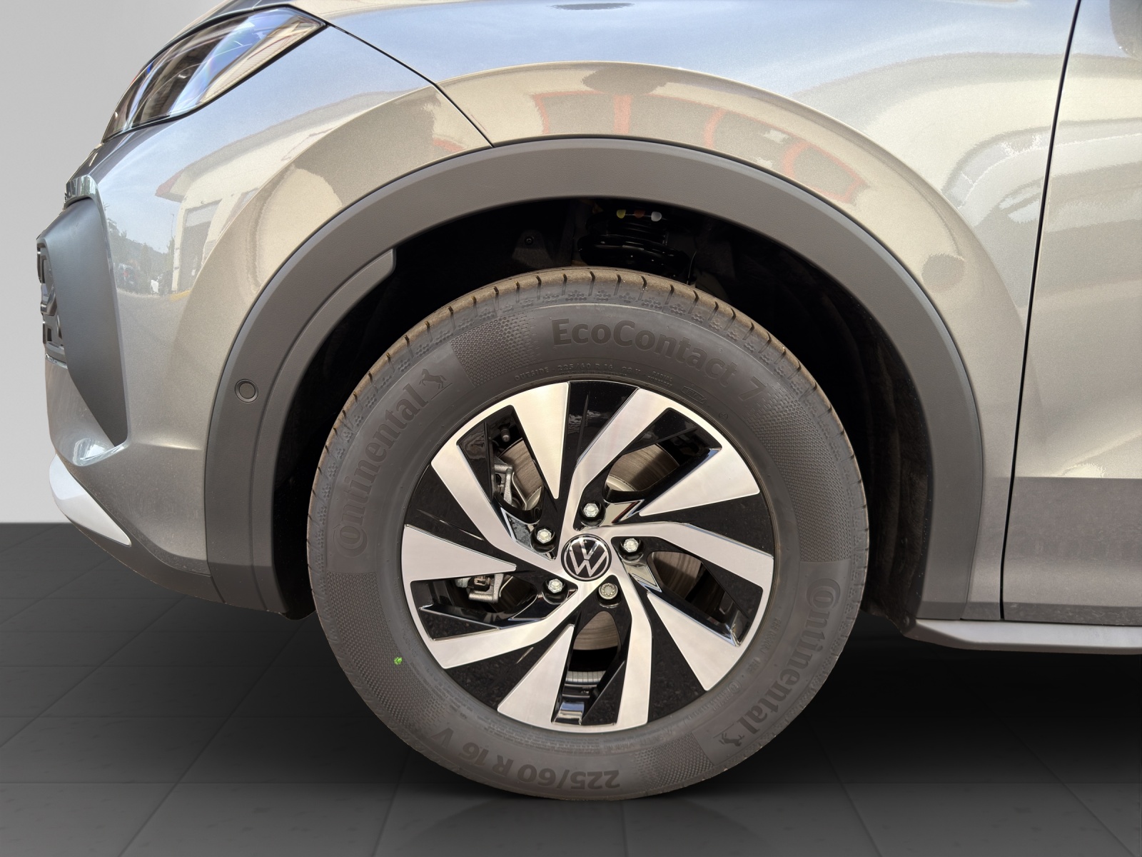 VW T-Roc 1.5 eTSI mHEV Trend DSG-image-7