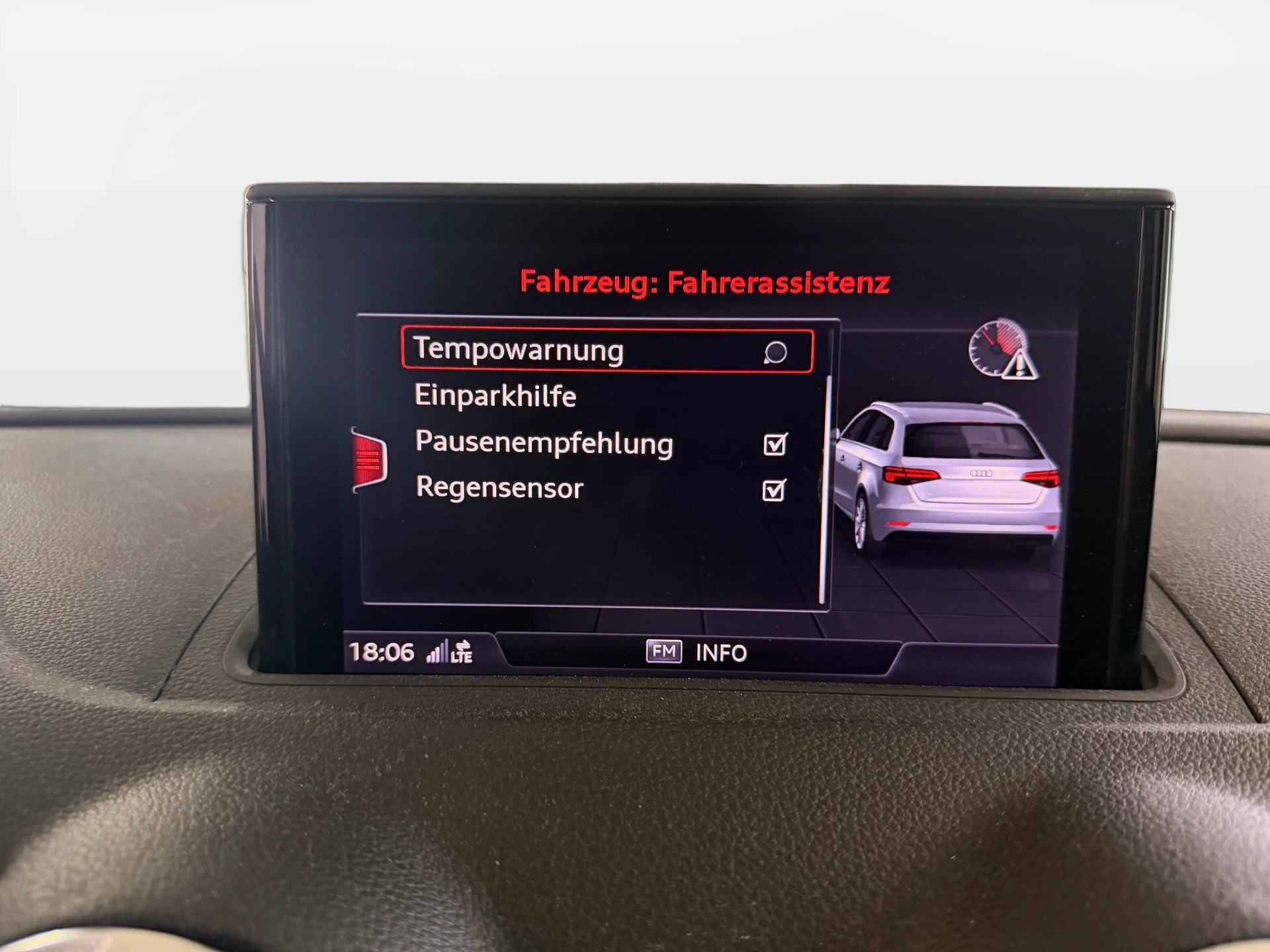 AUDI S3 Sportback 2.0 TFSI quattro S-tronic | Frisch MFK | Pano Dach | Bang & Olufsen-image-18