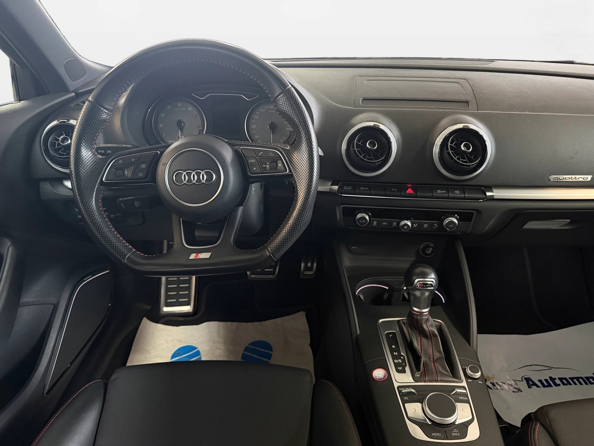 AUDI S3 Sportback 2.0 TFSI quattro S-tronic | Frisch MFK | Pano Dach | Bang & Olufsen-image-14