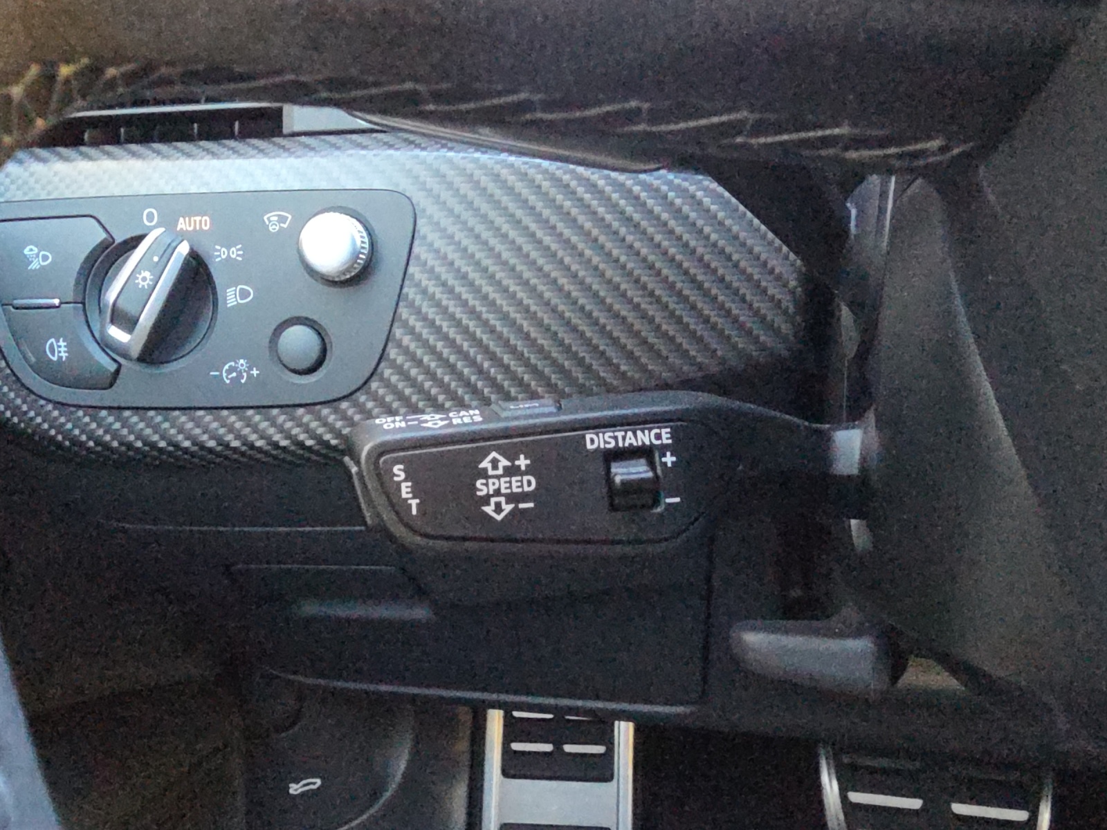 AUDI RS4 Avant quattro tiptronic-image-13