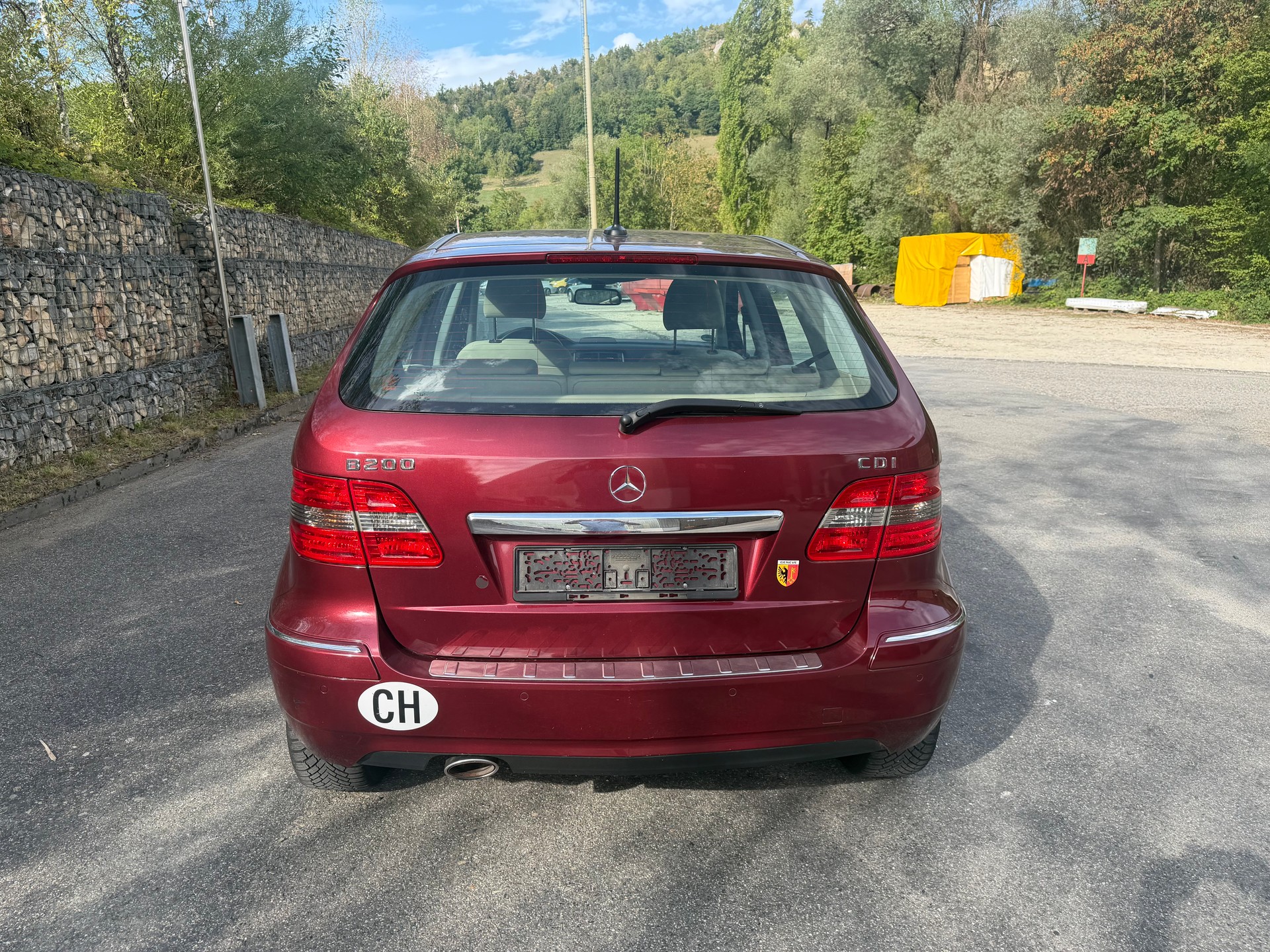 MERCEDES-BENZ B 200 CDI-image-6