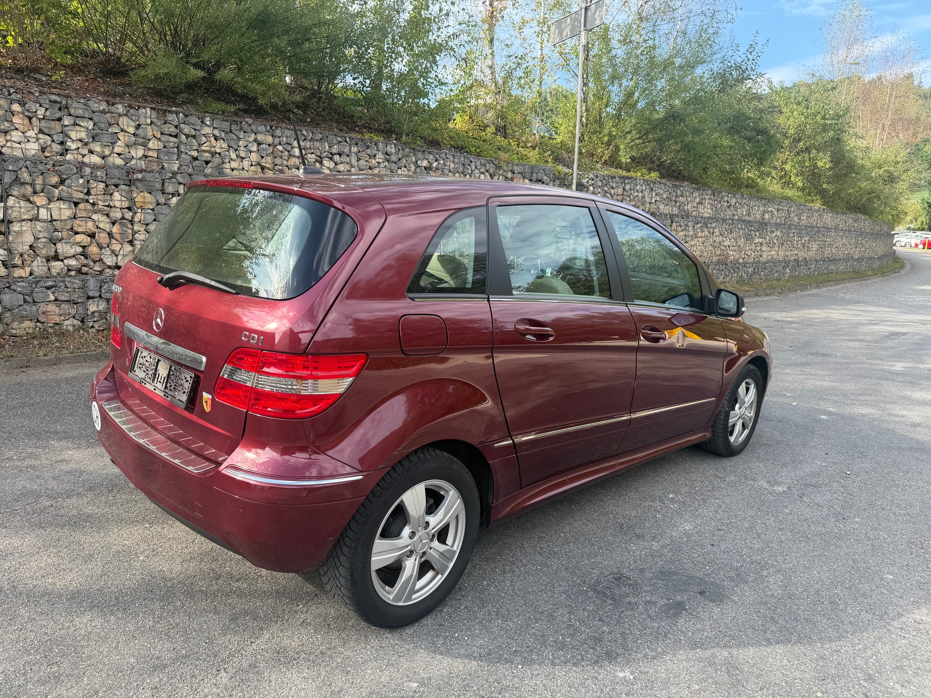 MERCEDES-BENZ B 200 CDI-image-7