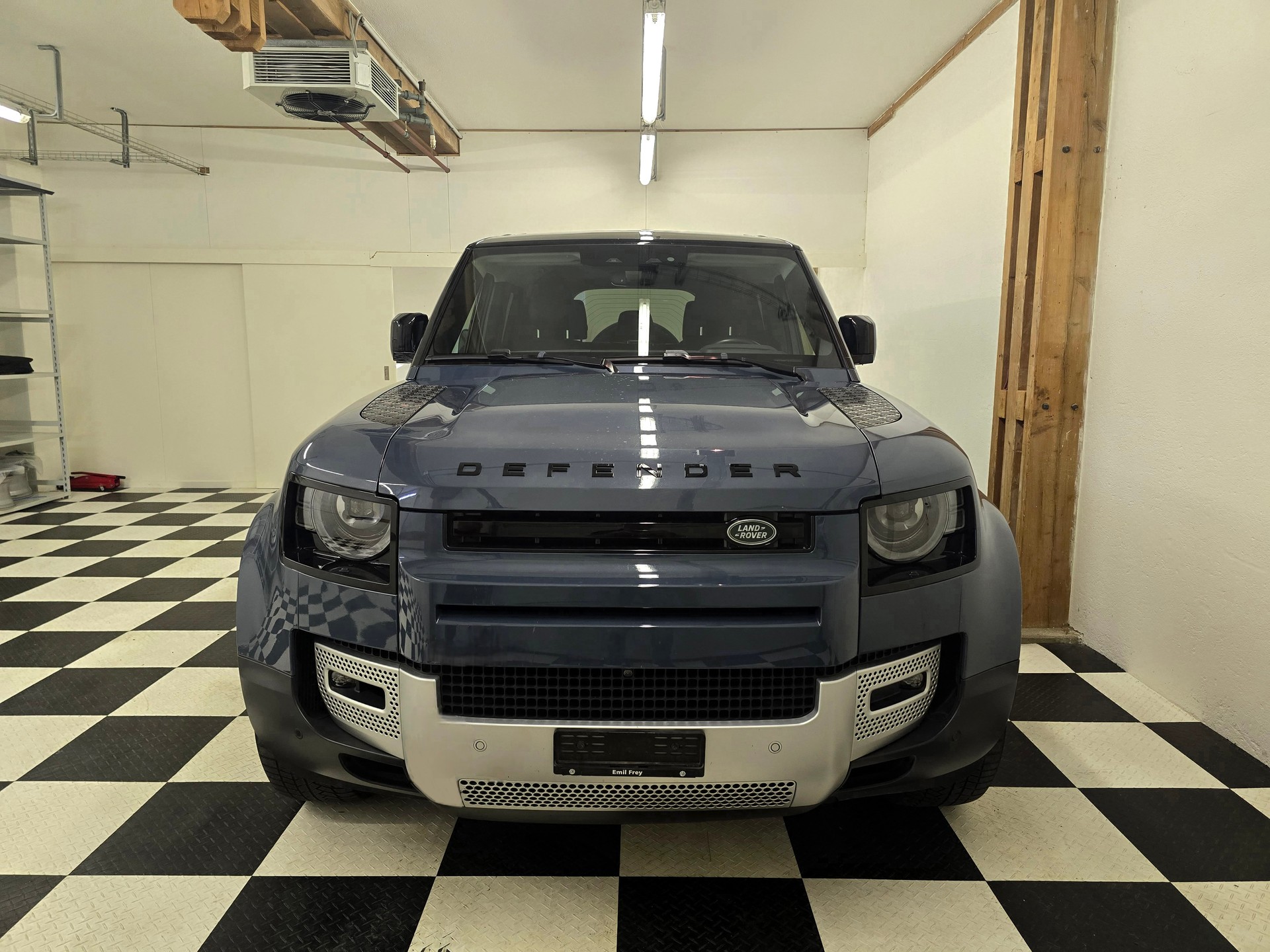 LAND ROVER Defender 110 P400e Si4 PHEV X-Dynamic SE AT8-image-8
