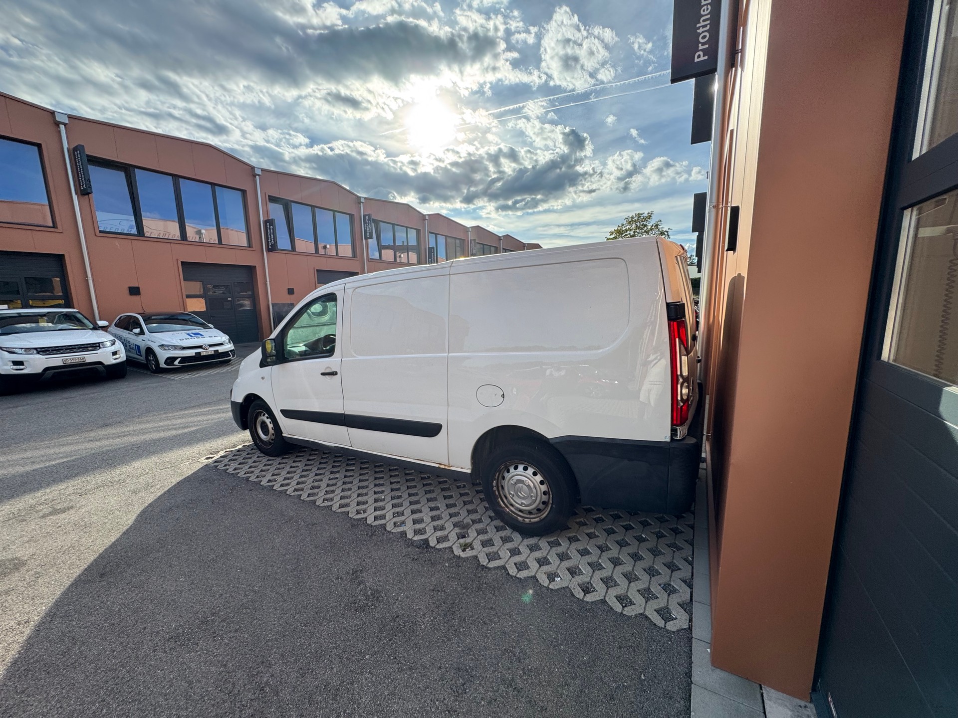 CITROEN Jumpy 2.0 HDi 12 L2H1-image-6