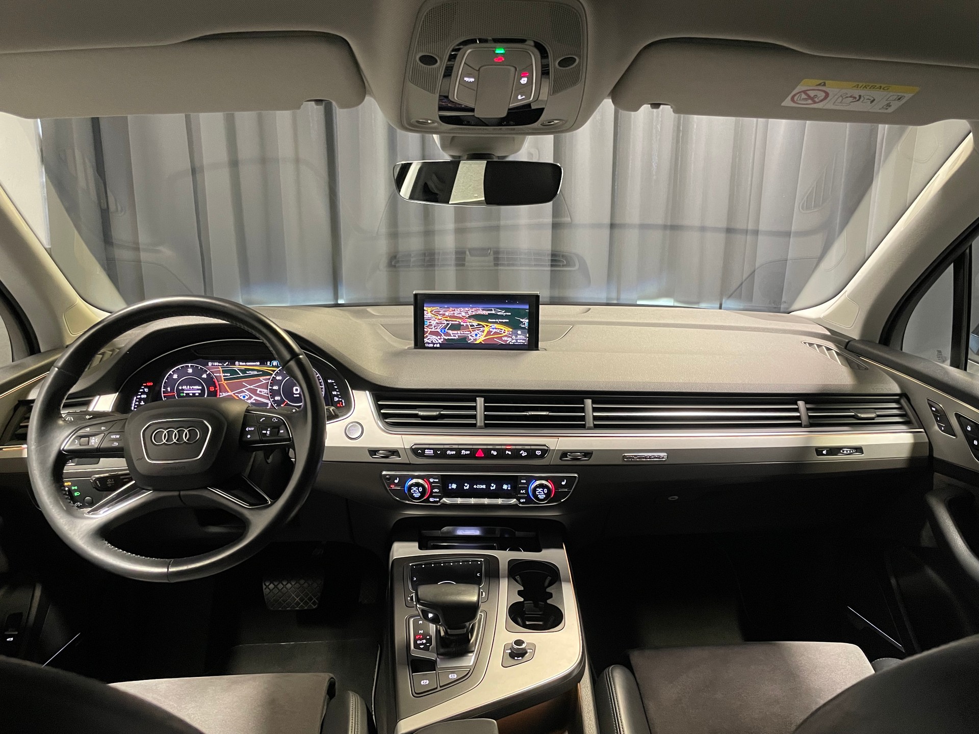 AUDI Q7 3.0 TDI quattro tiptronic 7 Pl. (39)-image-9