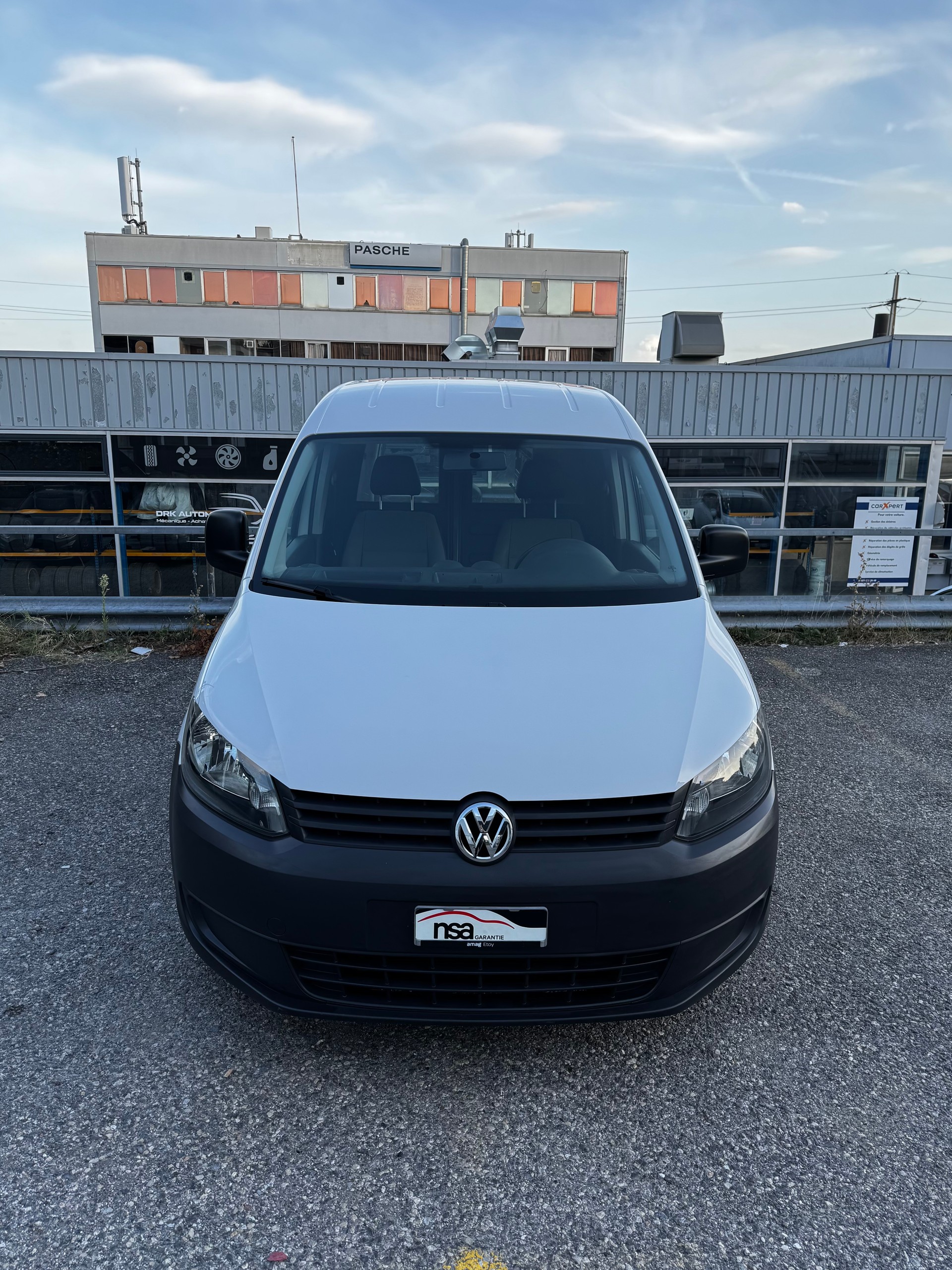 VW Caddy 1.6 TDI-image-1