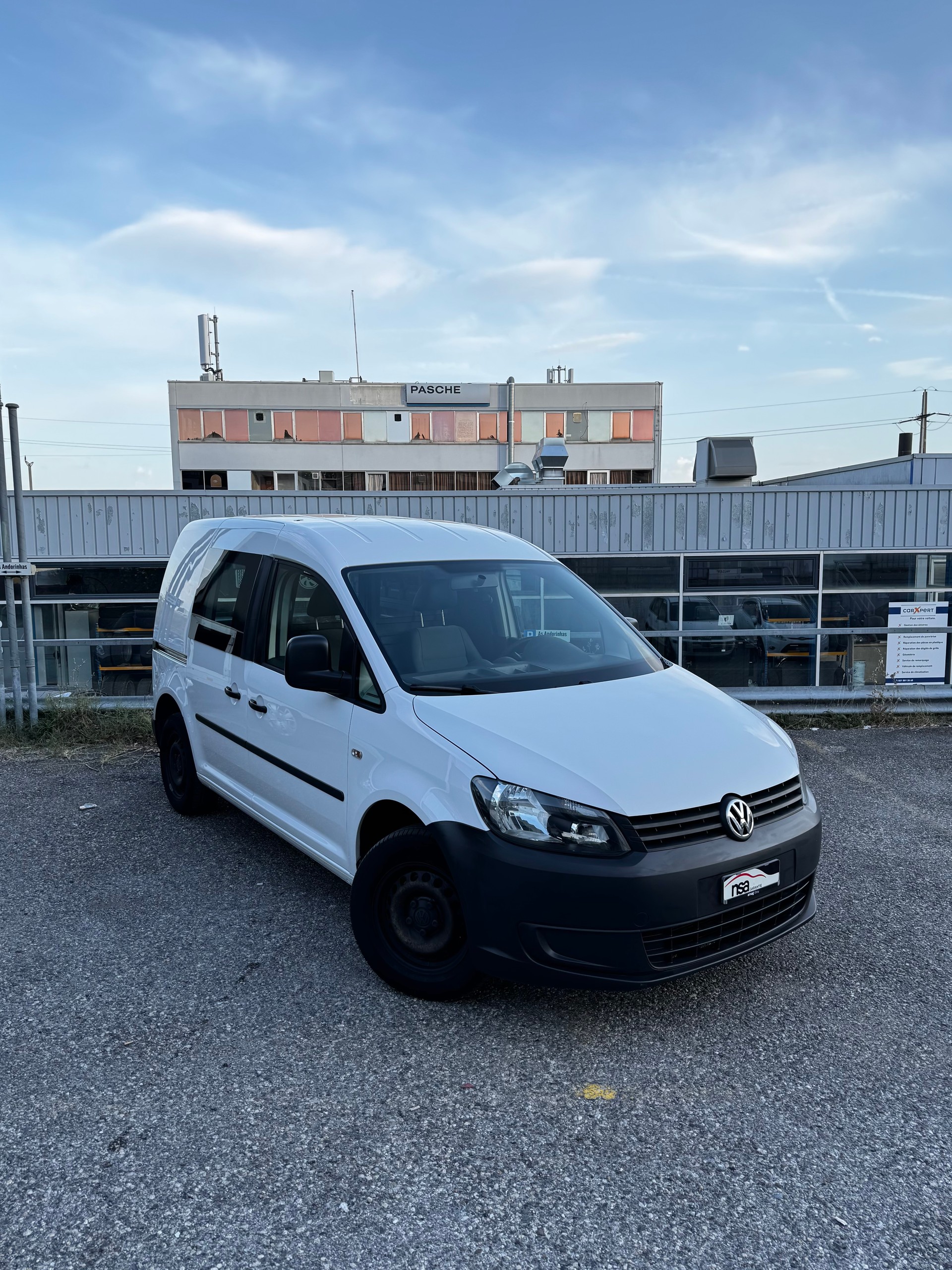 VW Caddy 1.6 TDI-image-2