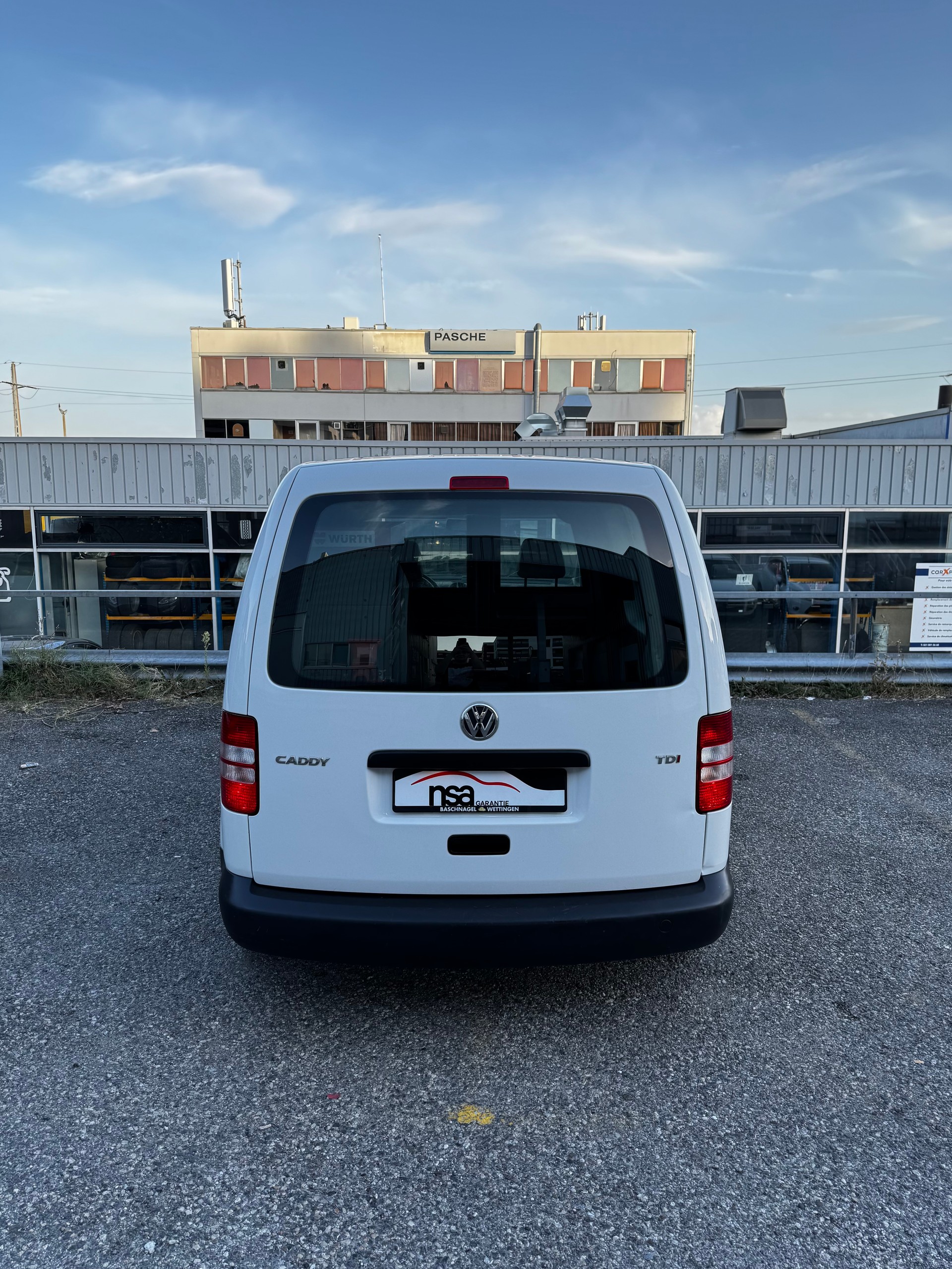 VW Caddy 1.6 TDI-image-4