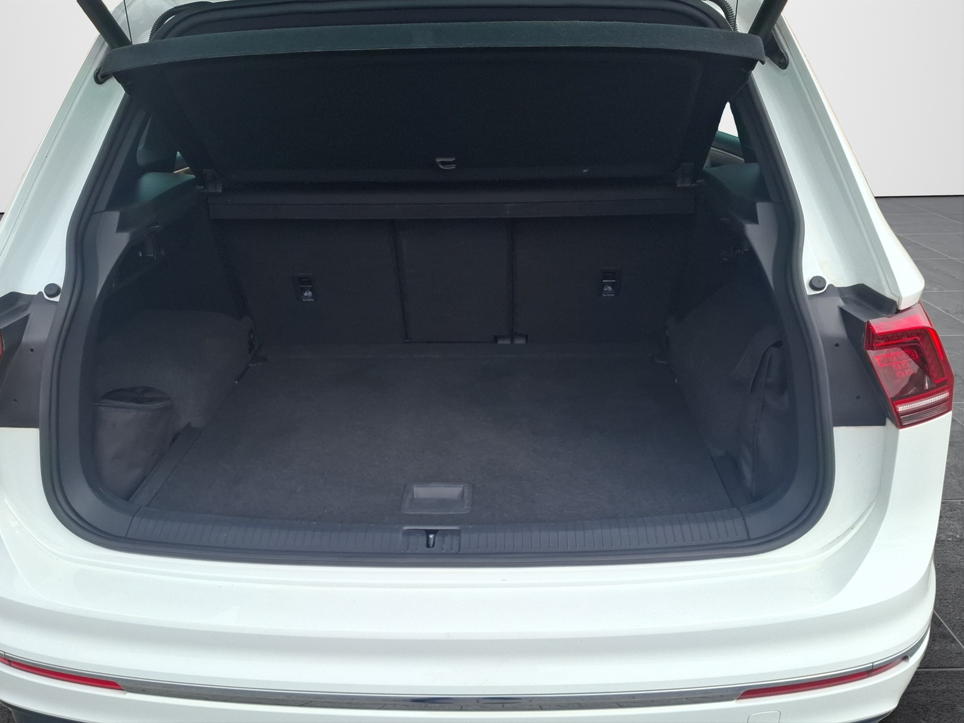 VW Tiguan 2.0TSI Highline 4Motion DSG-image-12