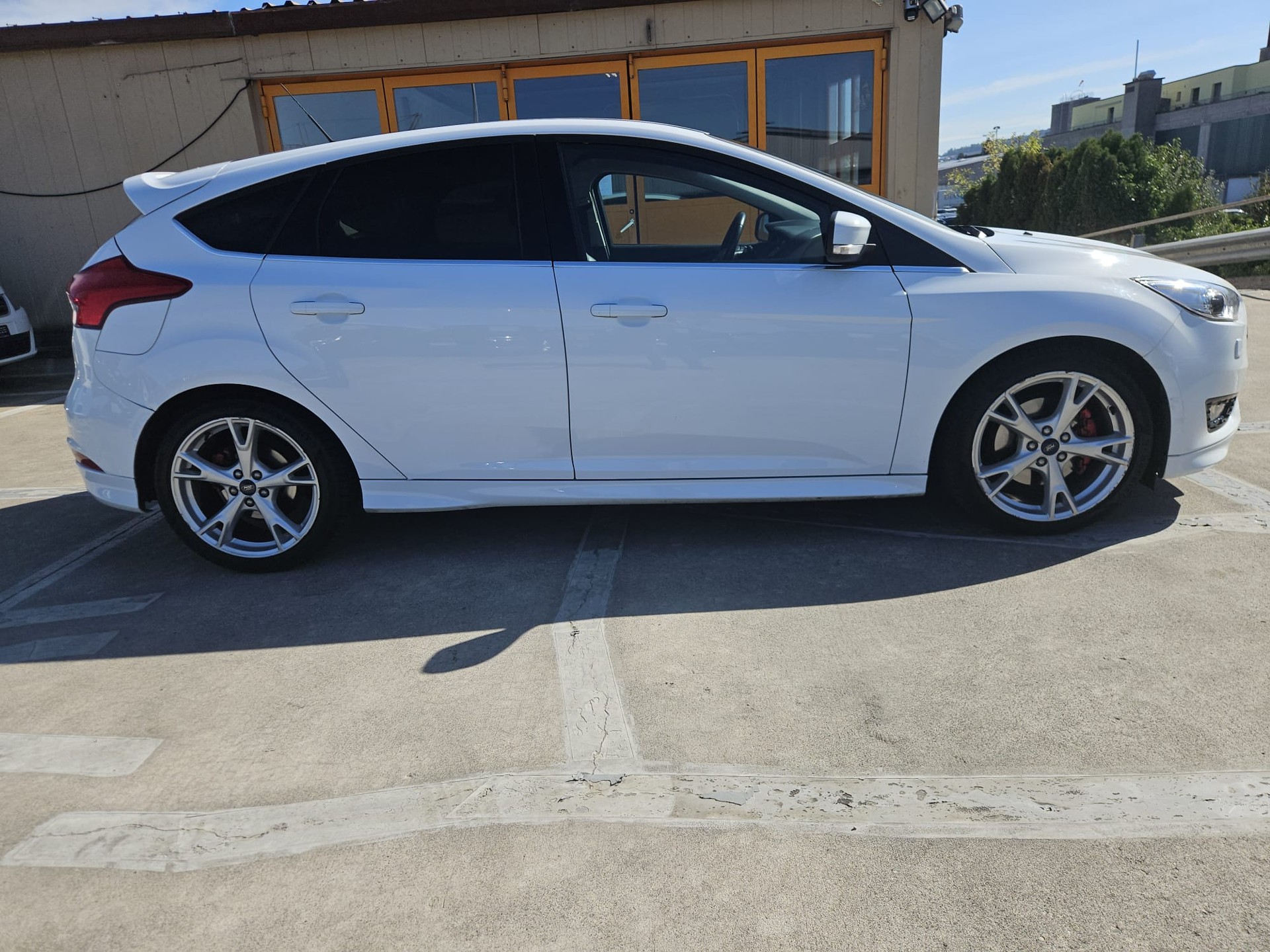 FORD Focus 1.5 SCTi Carving-image-4