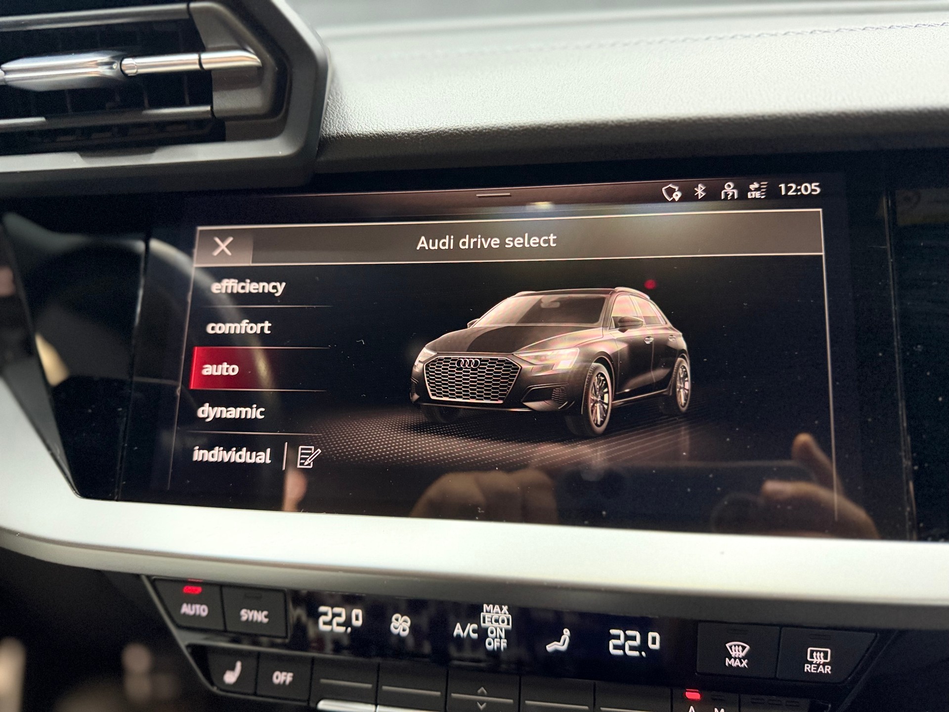 AUDI A3 Sportback 35 TFSI S line Attraction S-tronic-image-18