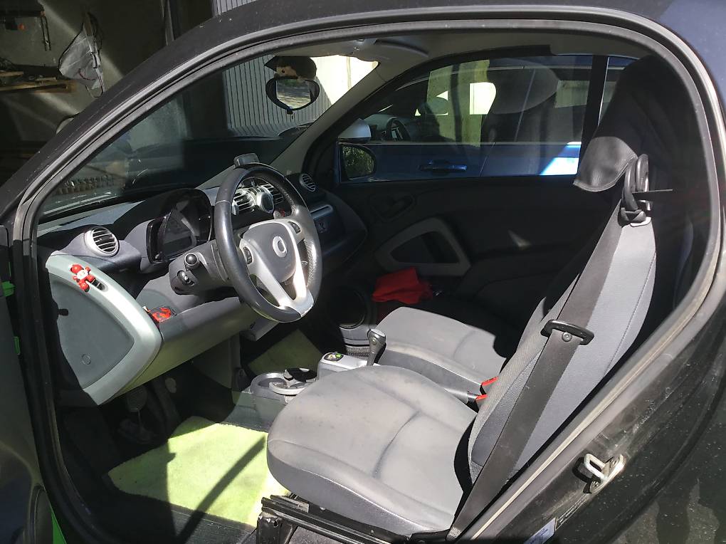SMART FORTWO-image-4