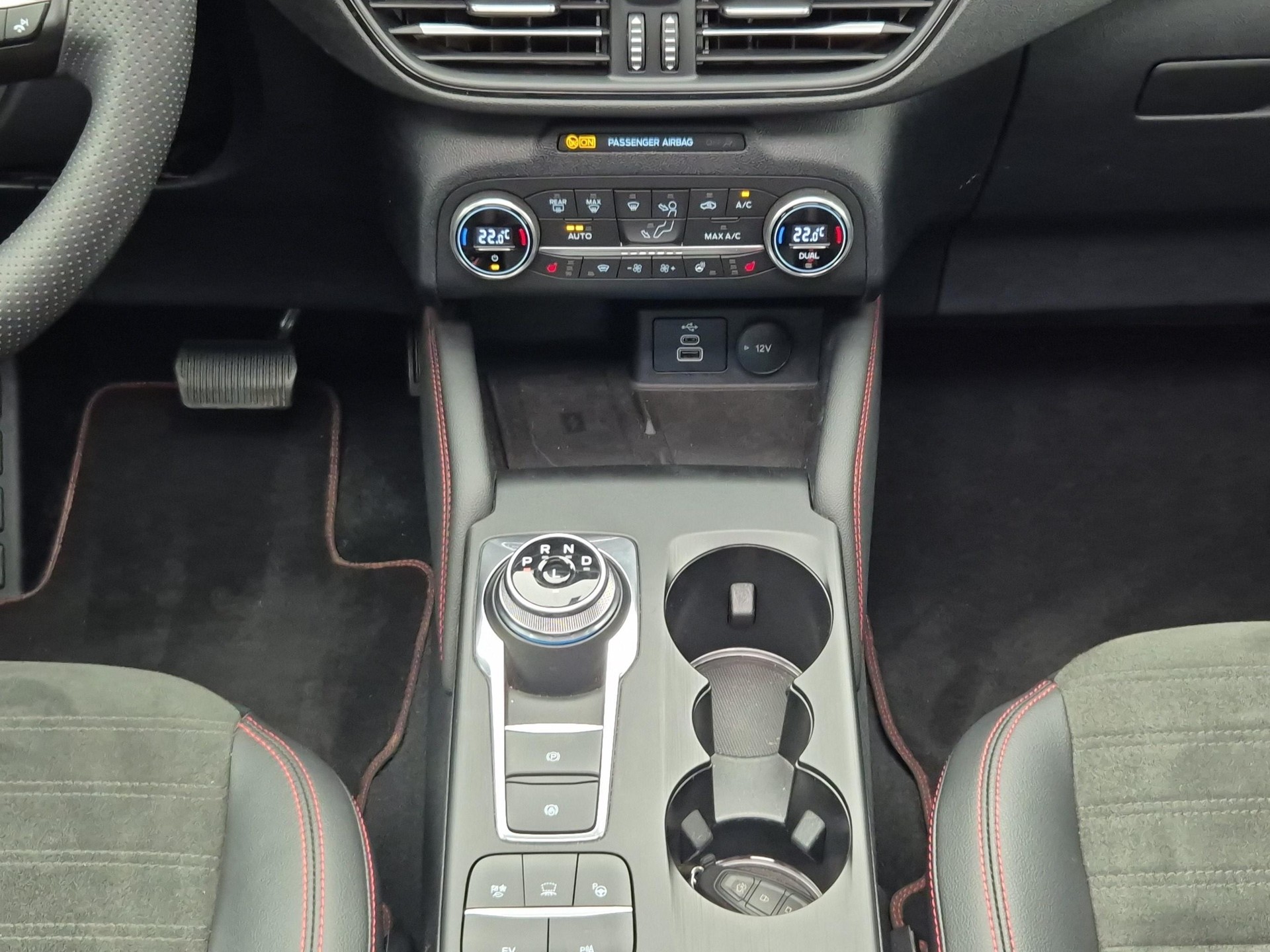 FORD Kuga 2.5 Plug-in Hybrid ST-Line X-image-16