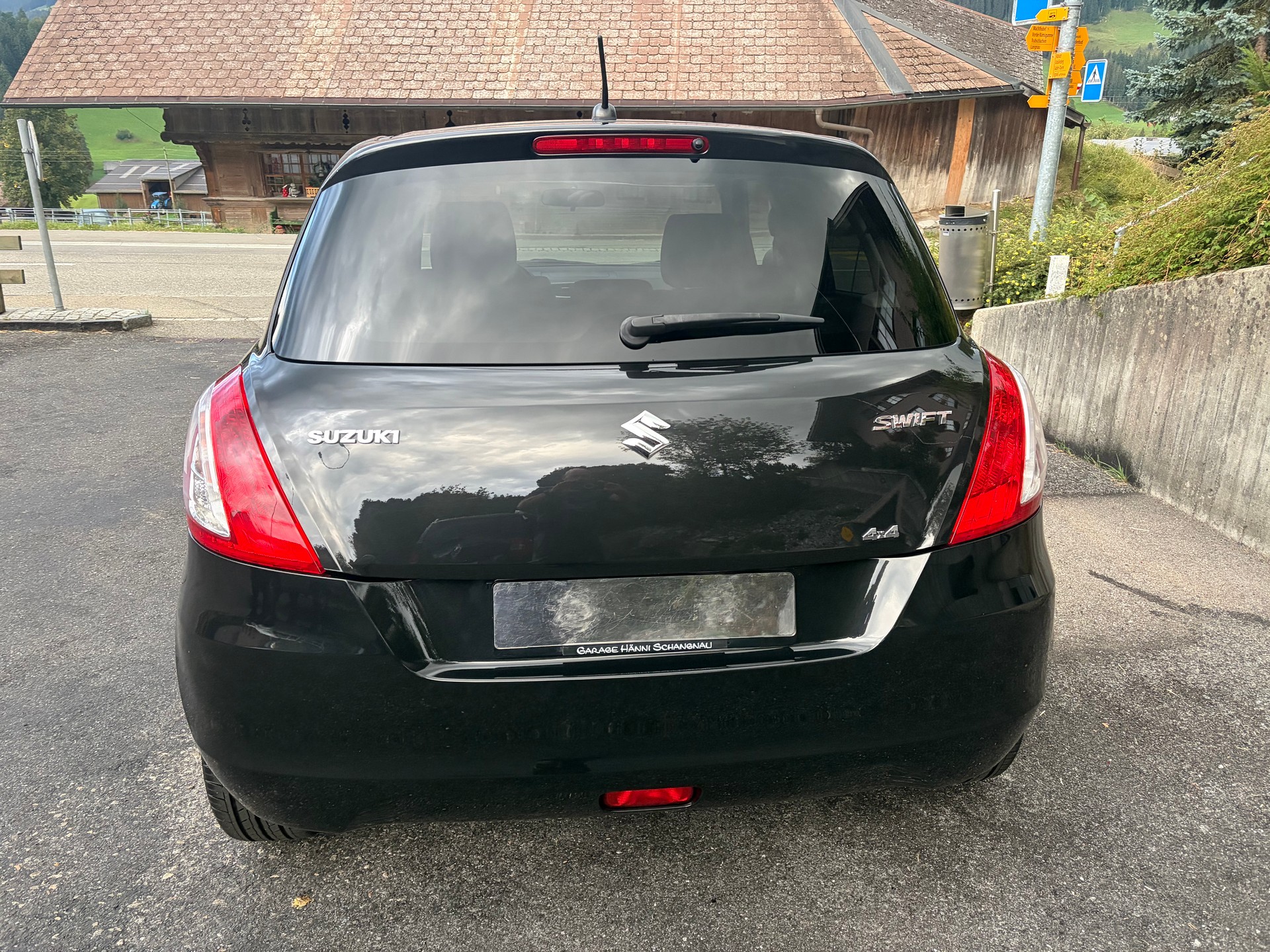 SUZUKI Swift 1.2i 16V Sergio Cellano 4x4-image-3