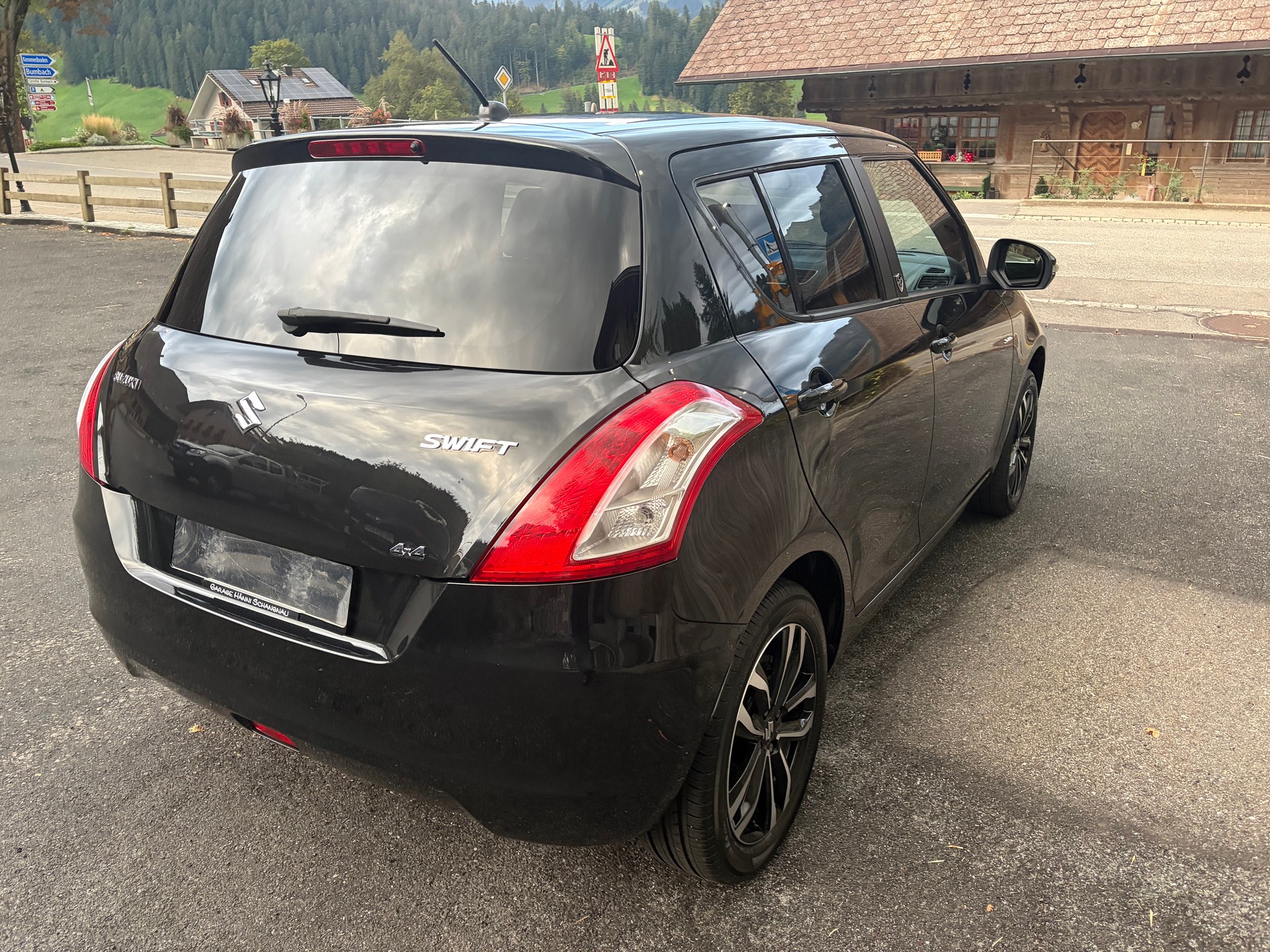 SUZUKI Swift 1.2i 16V Sergio Cellano 4x4-image-4