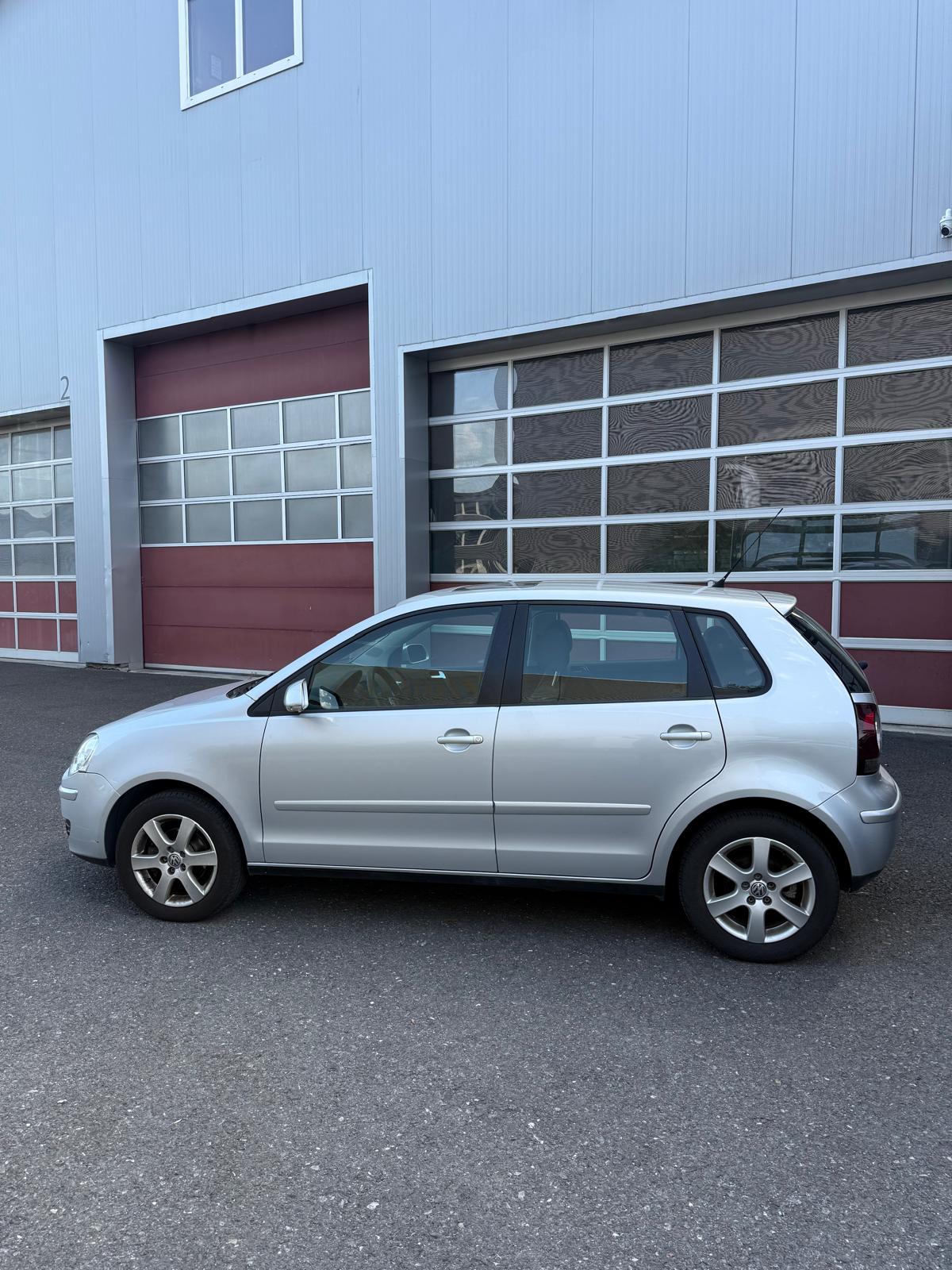 VW POLO-image-5