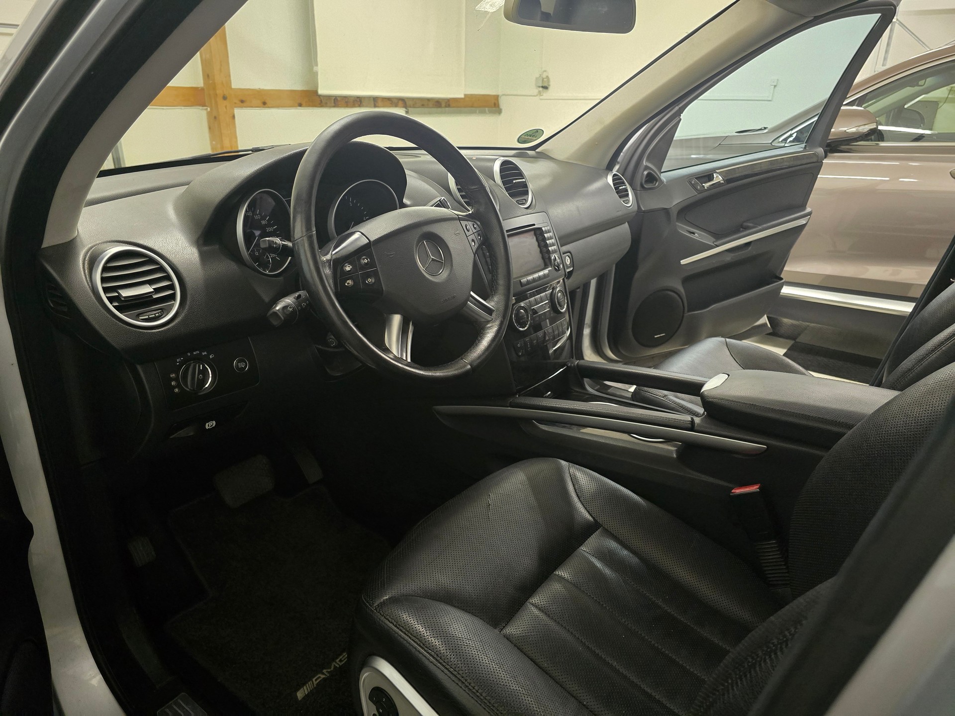 MERCEDES-BENZ ML 420 CDI 4Matic 7G-Tronic AMG Line-image-9