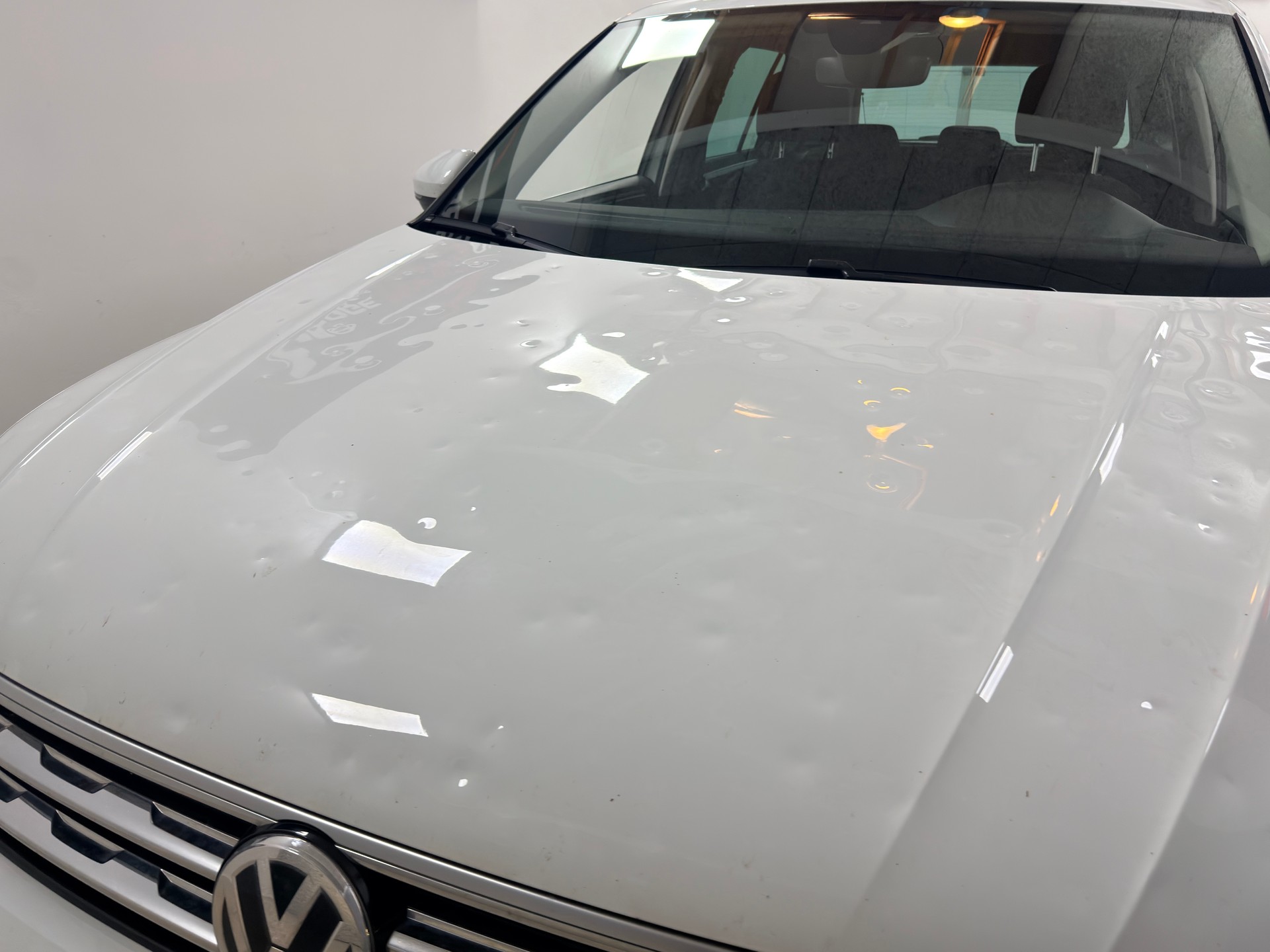 VW Tiguan 2.0 TDI SCR Comfortline 4Motion DSG hageschaden-image-2